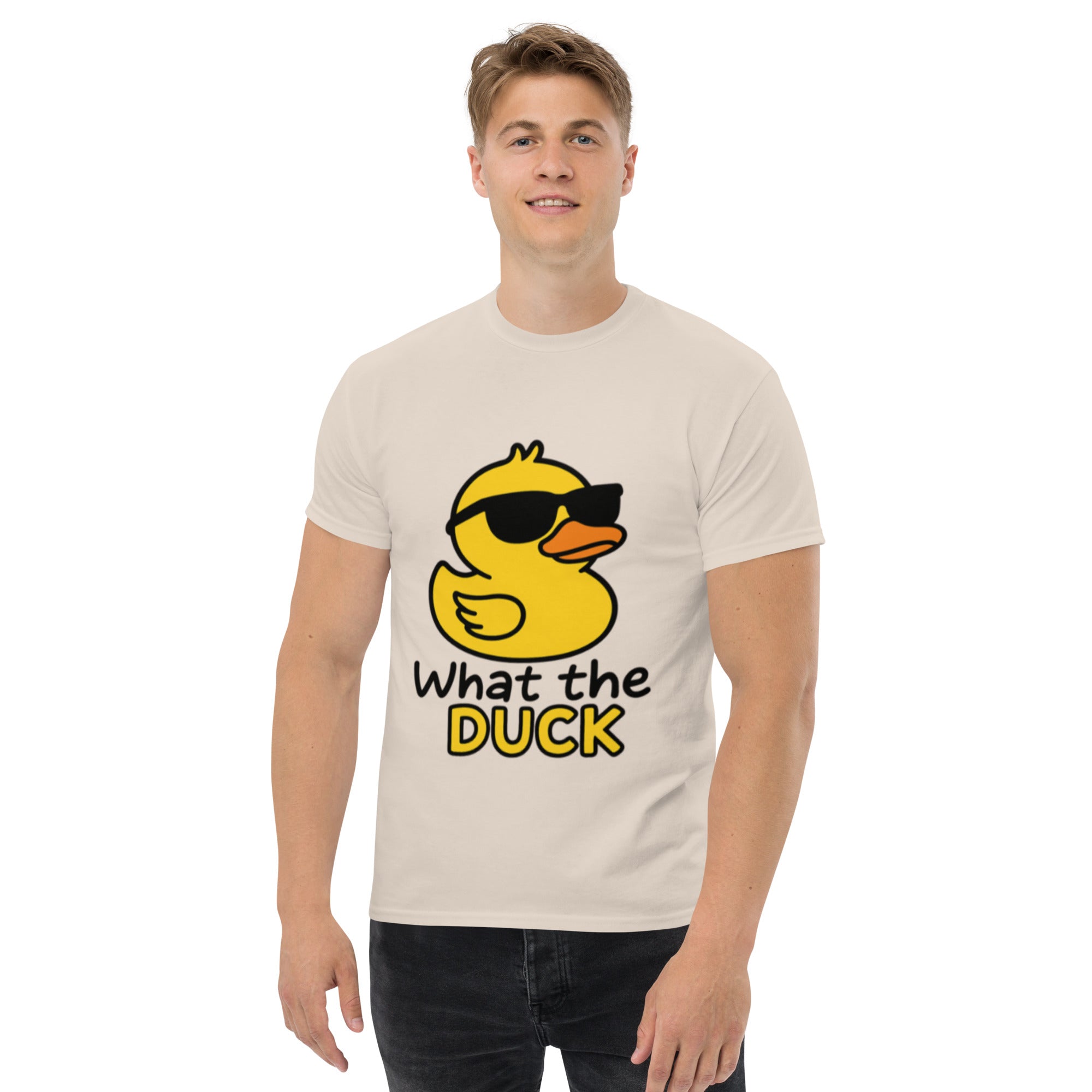 Foto di - T-shirt Stampata Unisex – 100% Cotone – Stile Streetwear e Confortevole – What The Duck-DTG-Biiply
