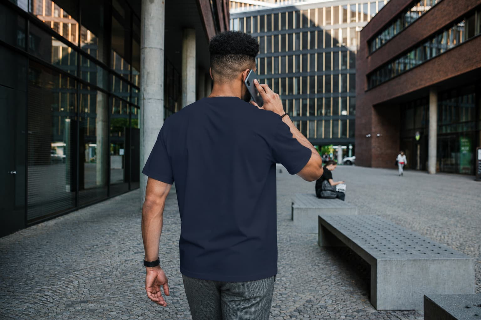 Abbigliamento Ricamato Personalizzato Online per Privati Aziende e Società
