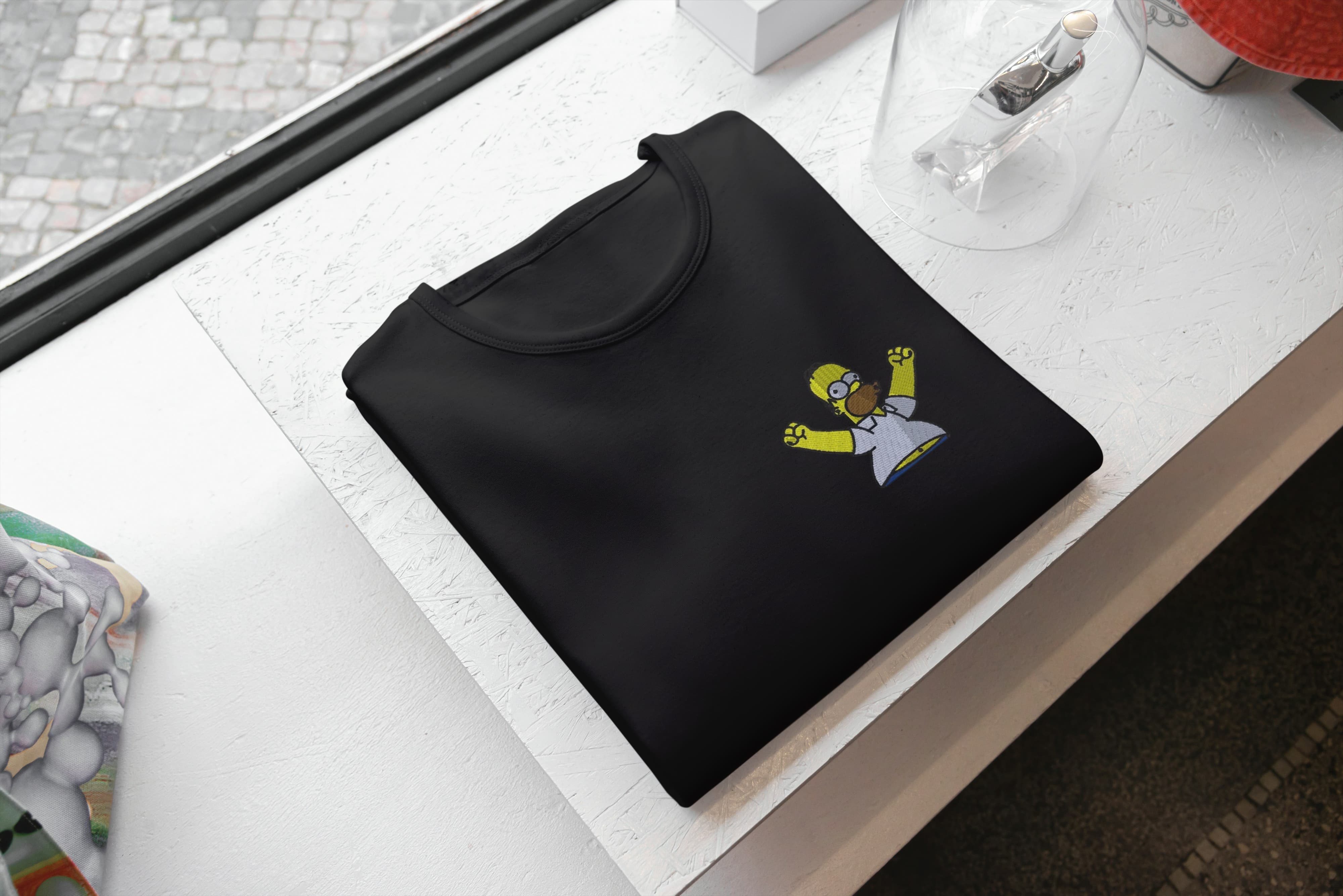 T-Shirt Unisex Ricamata 100% Cotone – Confortevole – Design Homer Esultazione