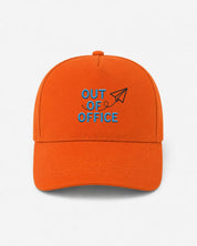 Ricamo Personalizzato - Cappellino Ricamato Unisex Da Baseball Regolabile – Design Out off office con logo aereo-Biiply