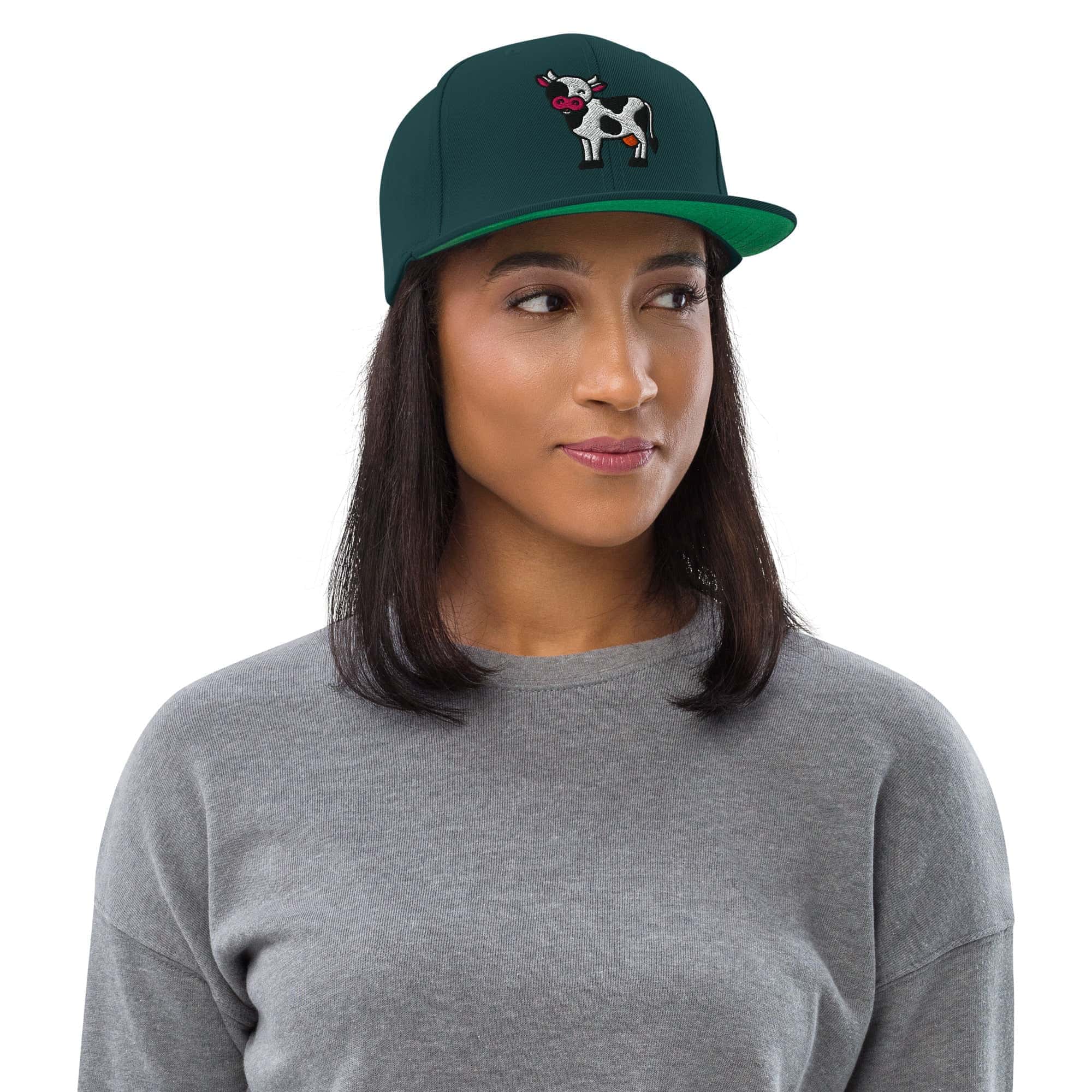 Ricamo Personalizzato - Cappellino Ricamato Unisex Snapback Regolabile – Design Mucca-Biiply