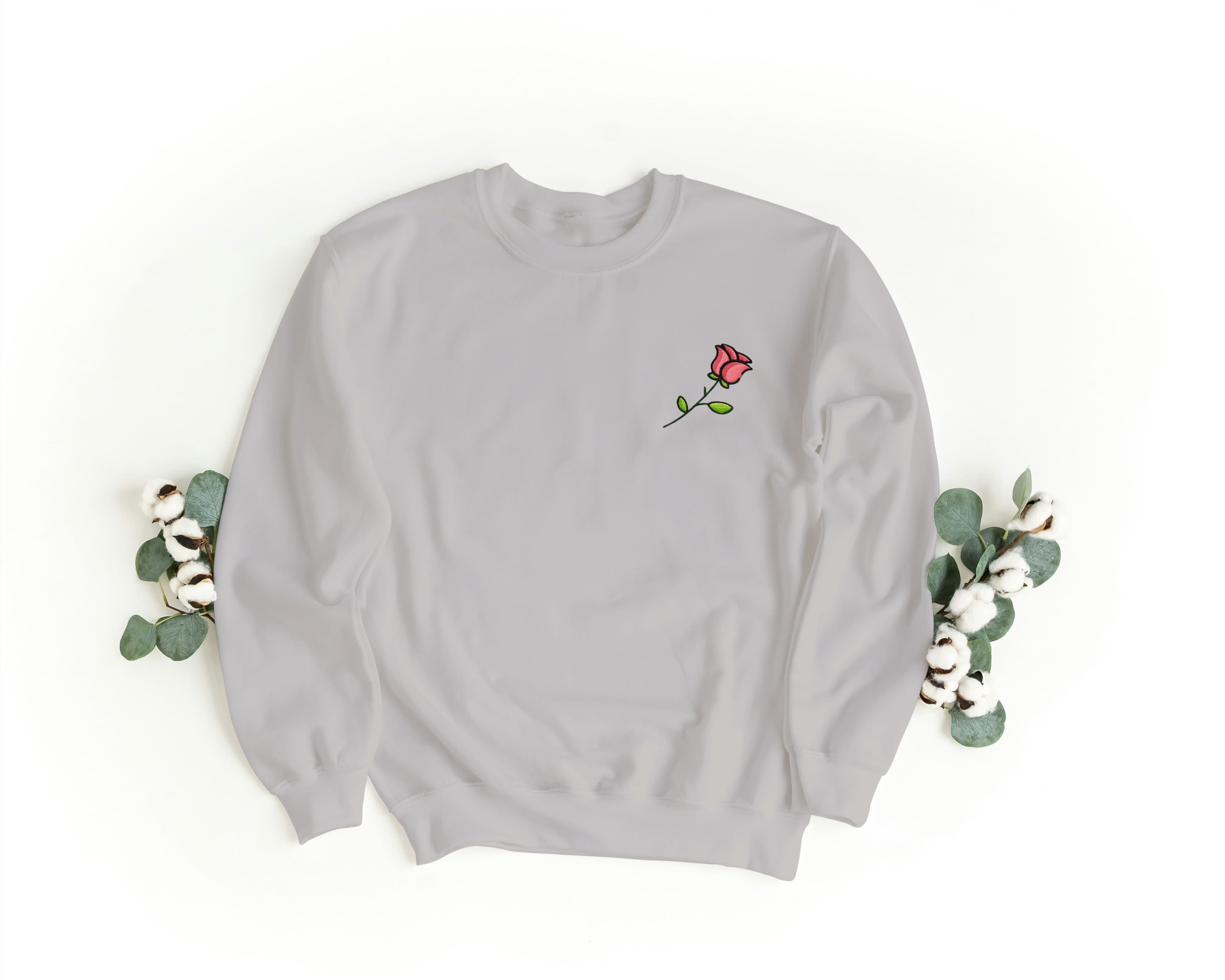 Ricamo Personalizzato - Felpa Ricamata Unisex a Girocollo – Morbida e Confortevole – Design Rosa-Biiply