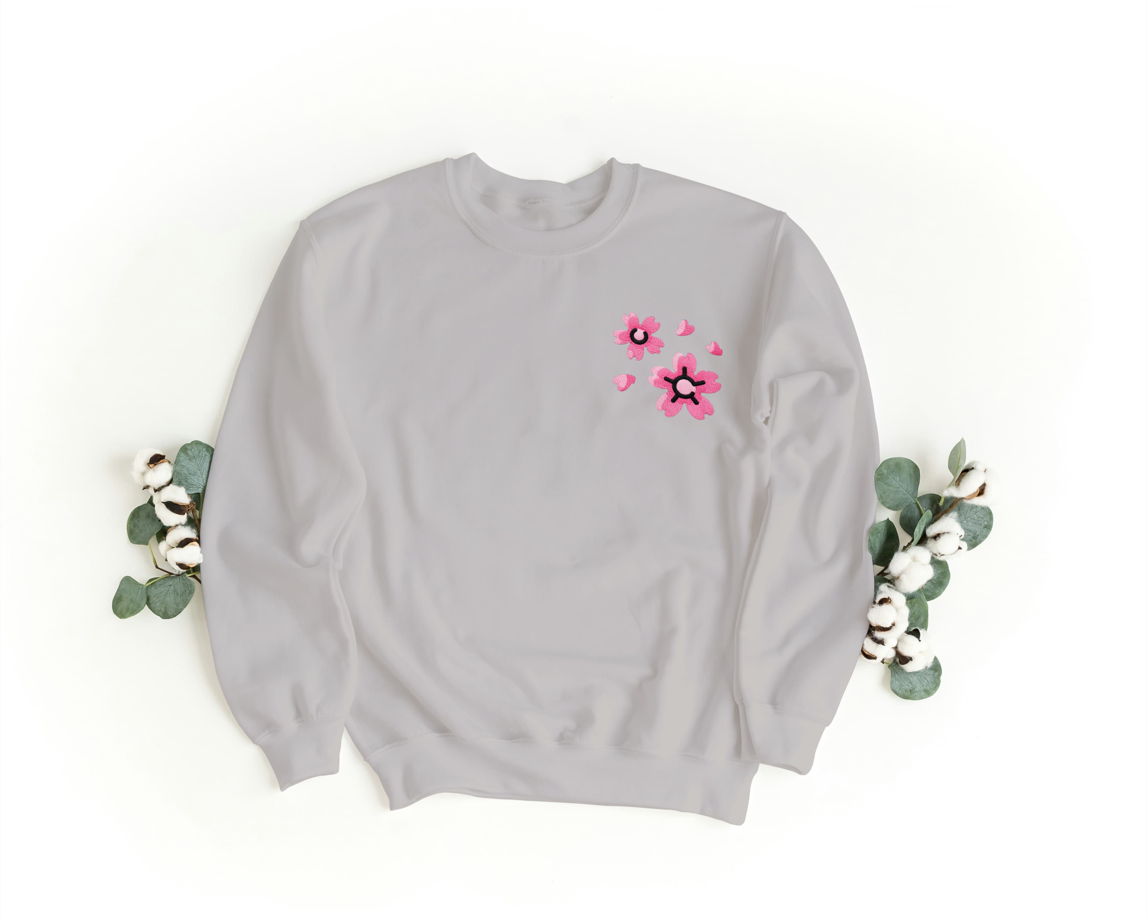 Ricamo Personalizzato - Felpa Ricamata Unisex a Girocollo – Morbida e Confortevole – Design Sakura-Biiply