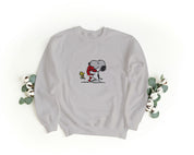 Ricamo Personalizzato - Felpa Ricamata Unisex a Girocollo – Morbida e Confortevole – Design Snoopie + Cuori + Uccellino-Biiply