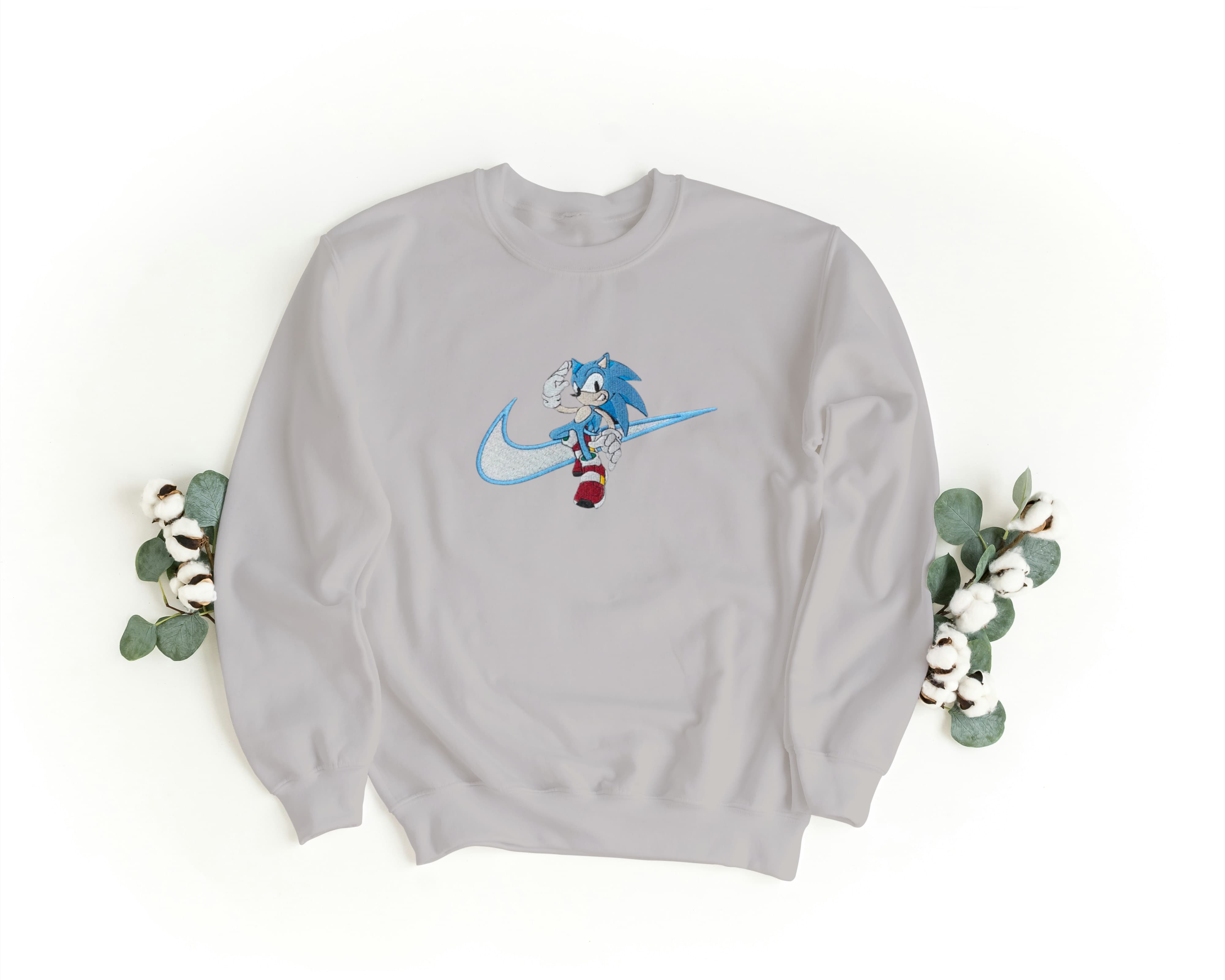 Ricamo Personalizzato - Felpa Ricamata Unisex a Girocollo – Morbida e Confortevole – Design Swoosh Sonic-Biiply