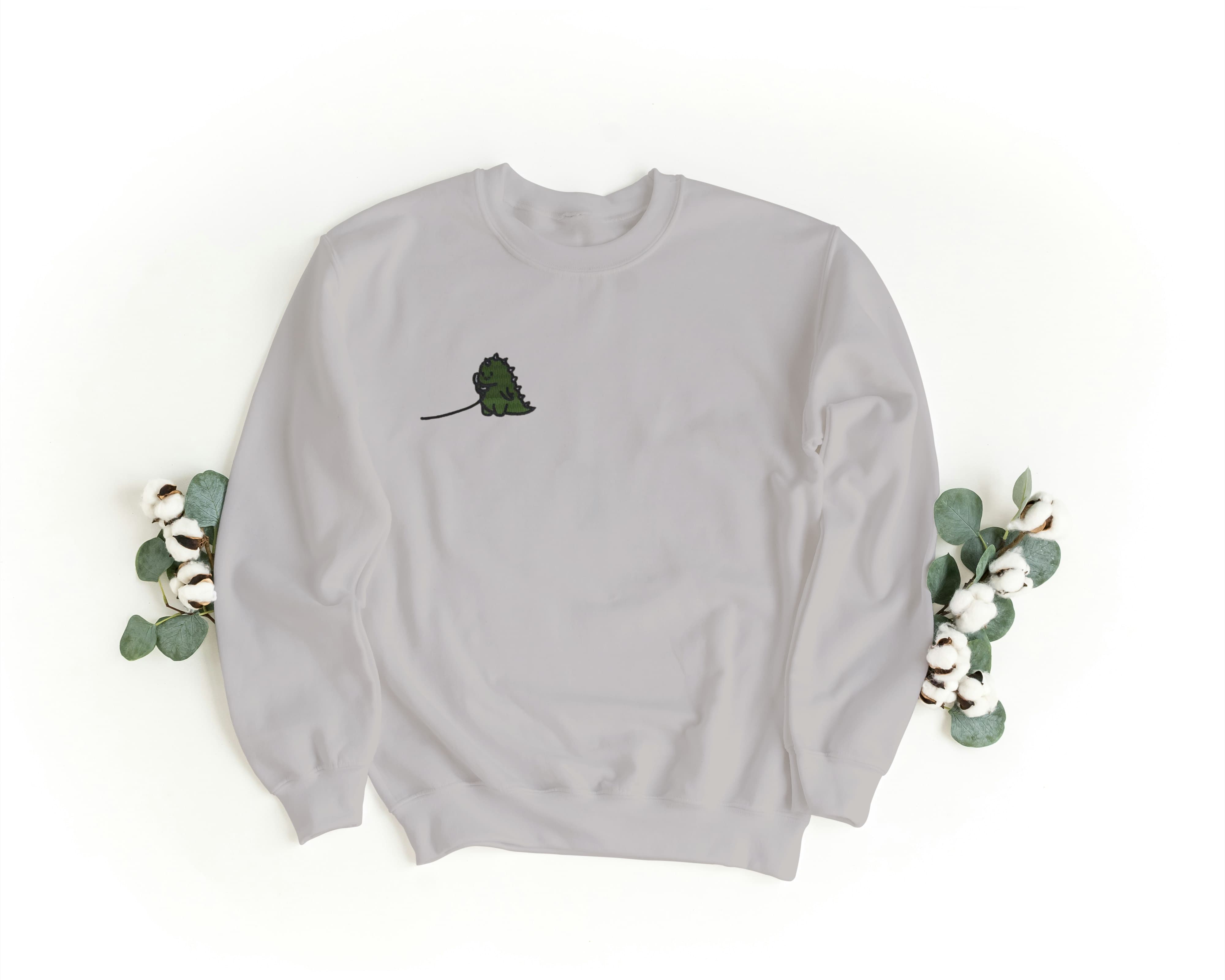 Ricamo Personalizzato - Felpa Ricamata Unisex a Girocollo Per Lui e Per Lei – Morbida e Confortevole – Design Dino e Dina-Biiply