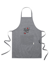 Ricamo Personalizzato - Grembiule in Cotone Riciclato – Sostenibile e Pratico – Cucina e Lavoro – Design Ricamato Scritta Love con Cuori-Biiply