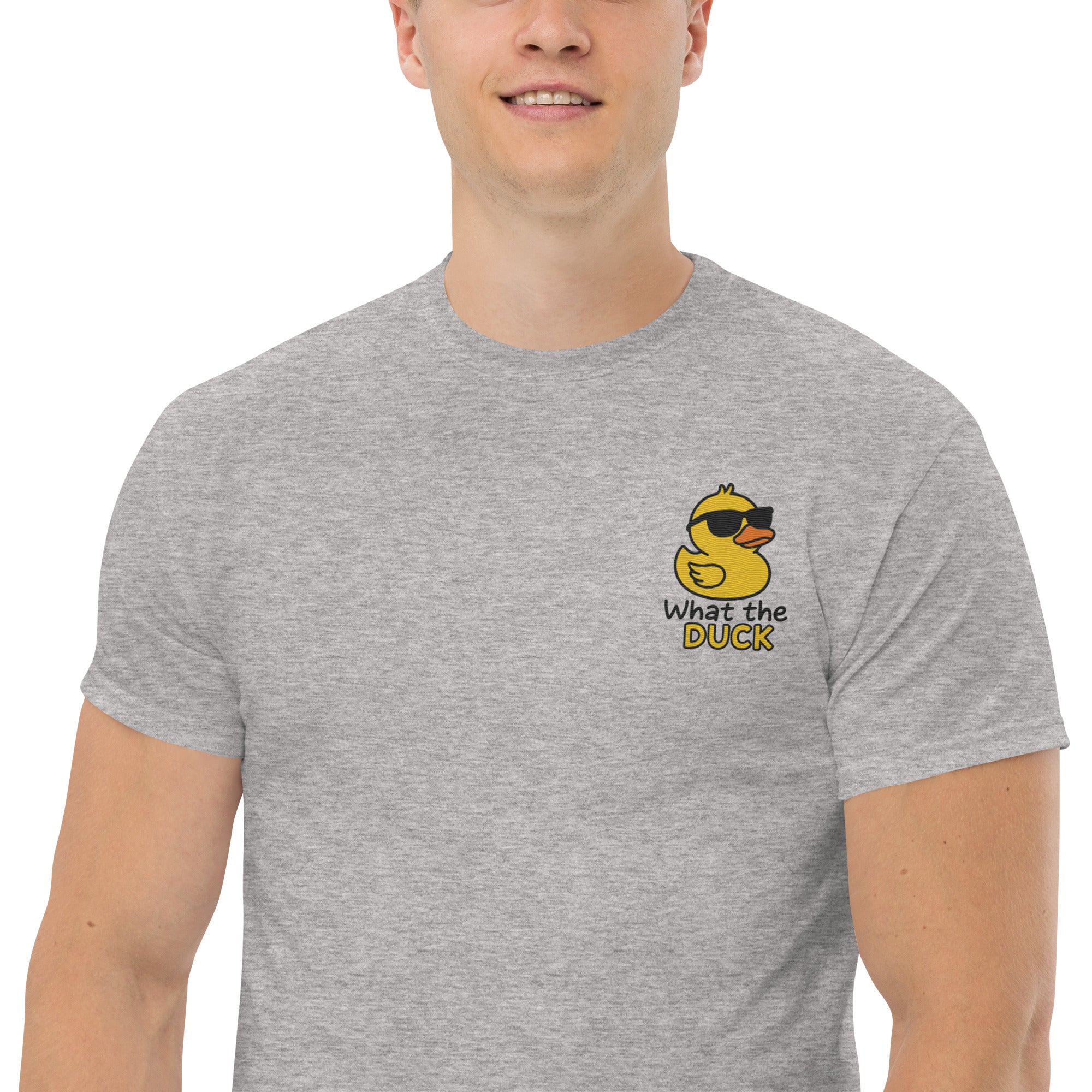 Ricamo Personalizzato - T-Shirt Unisex Ricamata 100% Cotone – Confortevole – Design Che Anatra-Biiply