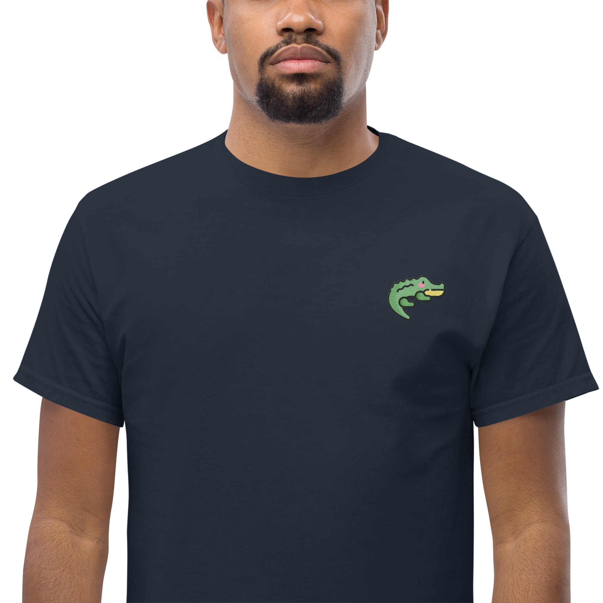 Ricamo Personalizzato - T-Shirt Unisex Ricamata 100% Cotone – Confortevole – Design Coccodrillo-Biiply