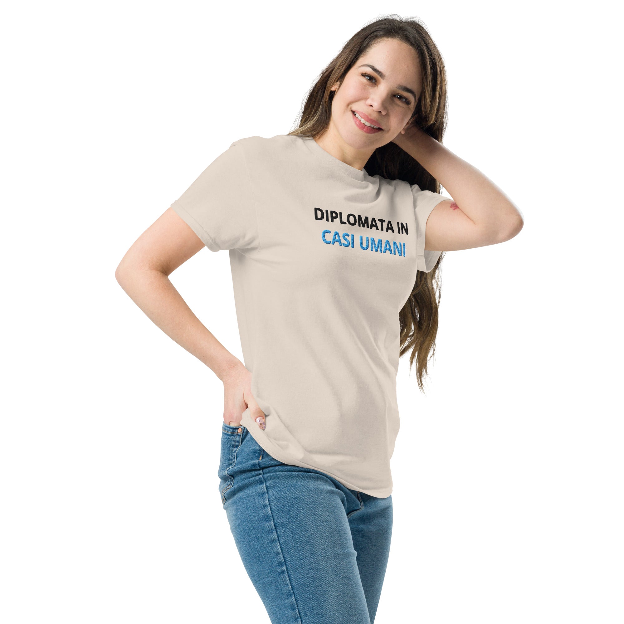 Ricamo Personalizzato - T-Shirt Unisex Ricamata 100% Cotone – Confortevole – Design Diplomata in casi umani-Biiply