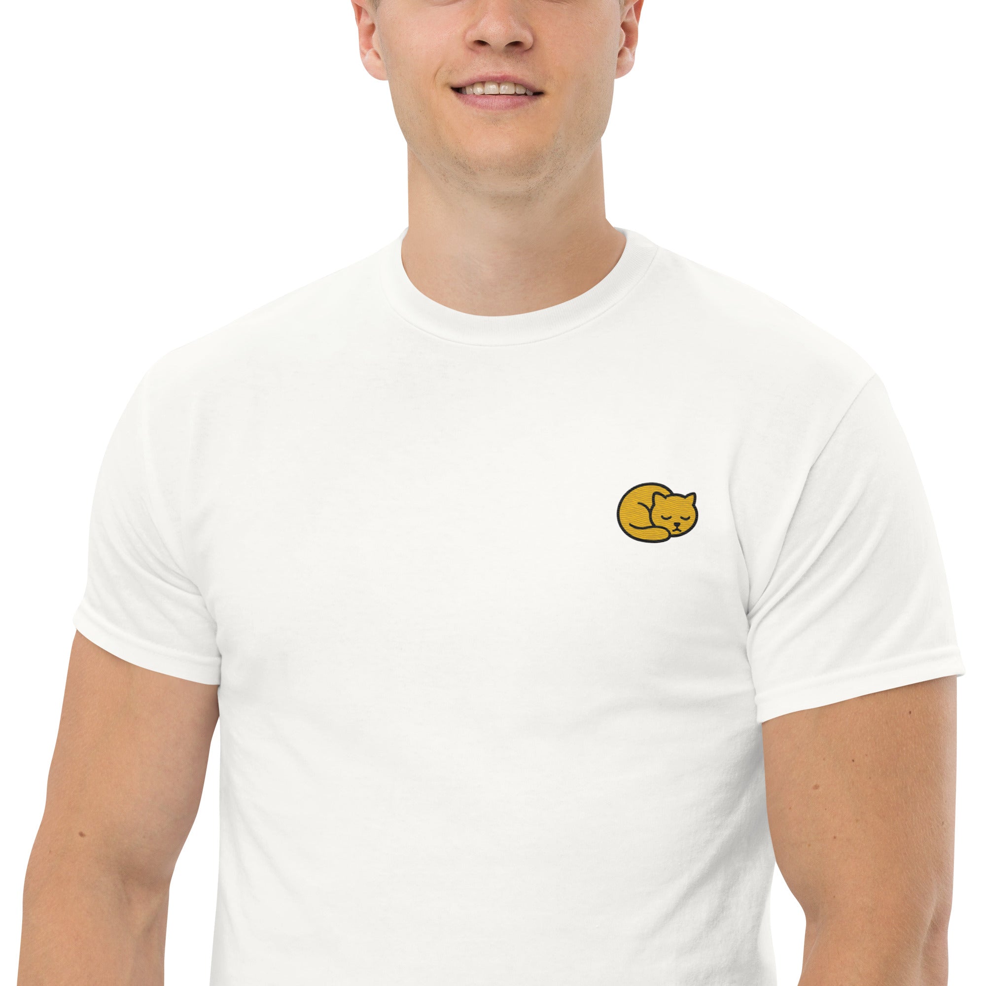 Ricamo Personalizzato - T-Shirt Unisex Ricamata 100% Cotone – Confortevole – Design Gattino-Biiply