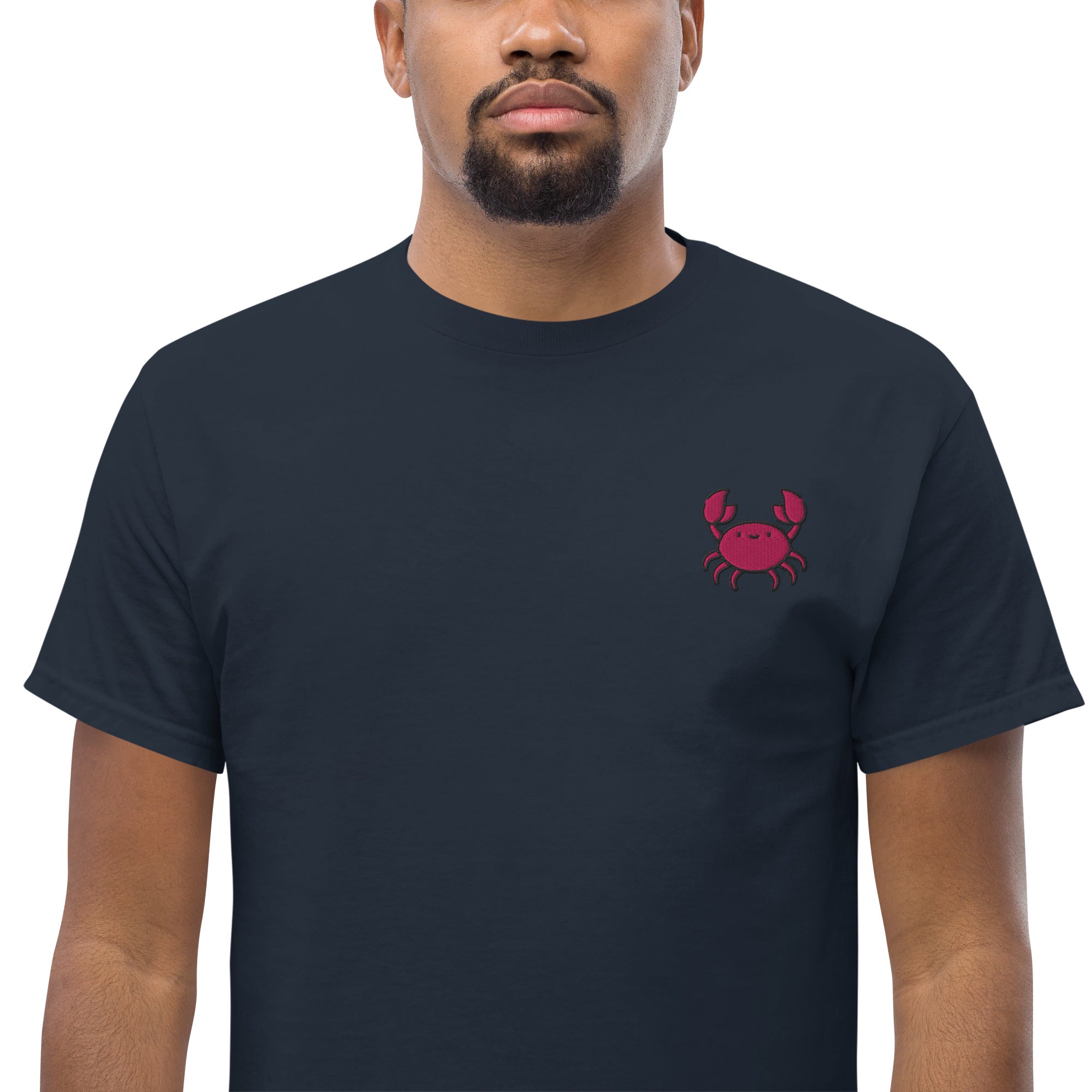 Ricamo Personalizzato - T-Shirt Unisex Ricamata 100% Cotone – Confortevole – Design Granchio-Biiply