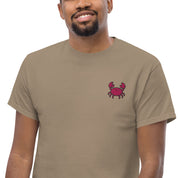 Ricamo Personalizzato - T-Shirt Unisex Ricamata 100% Cotone – Confortevole – Design Granchio-Biiply