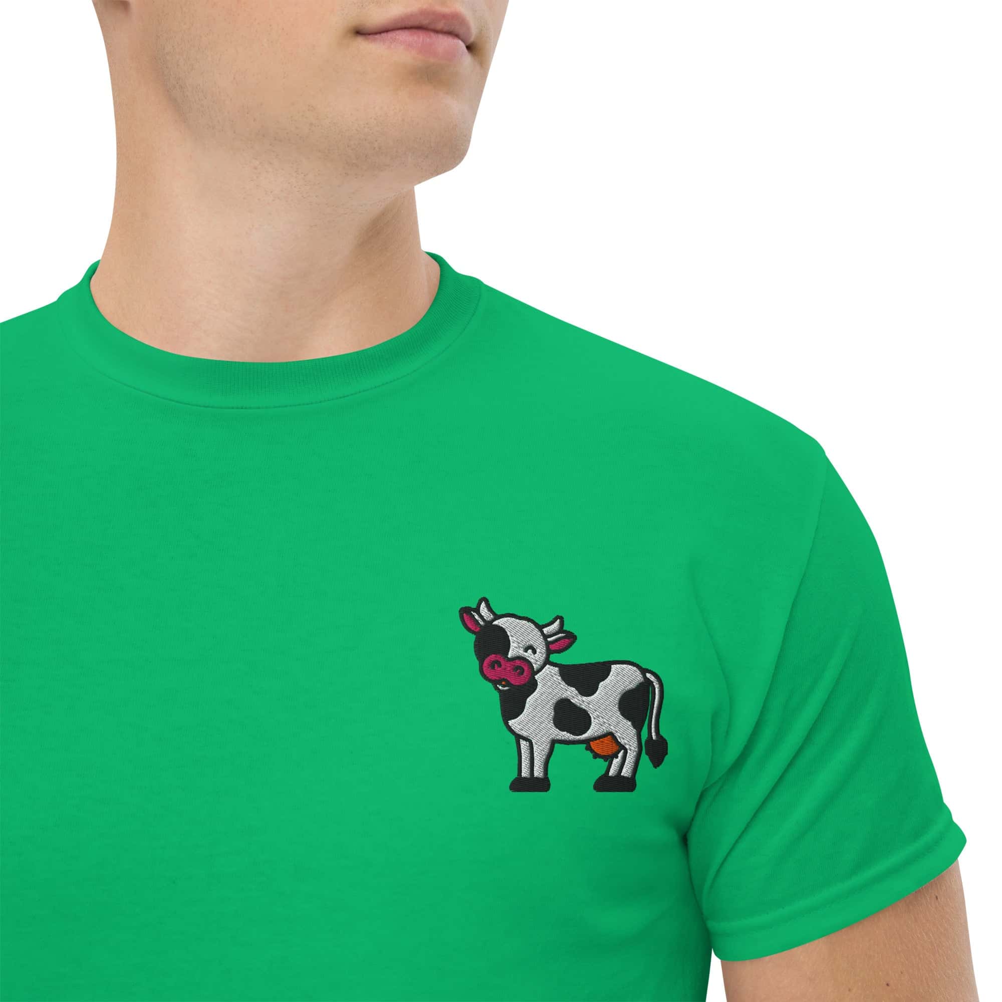 Ricamo Personalizzato - T-Shirt Unisex Ricamata 100% Cotone – Confortevole – Design Mucca-Biiply