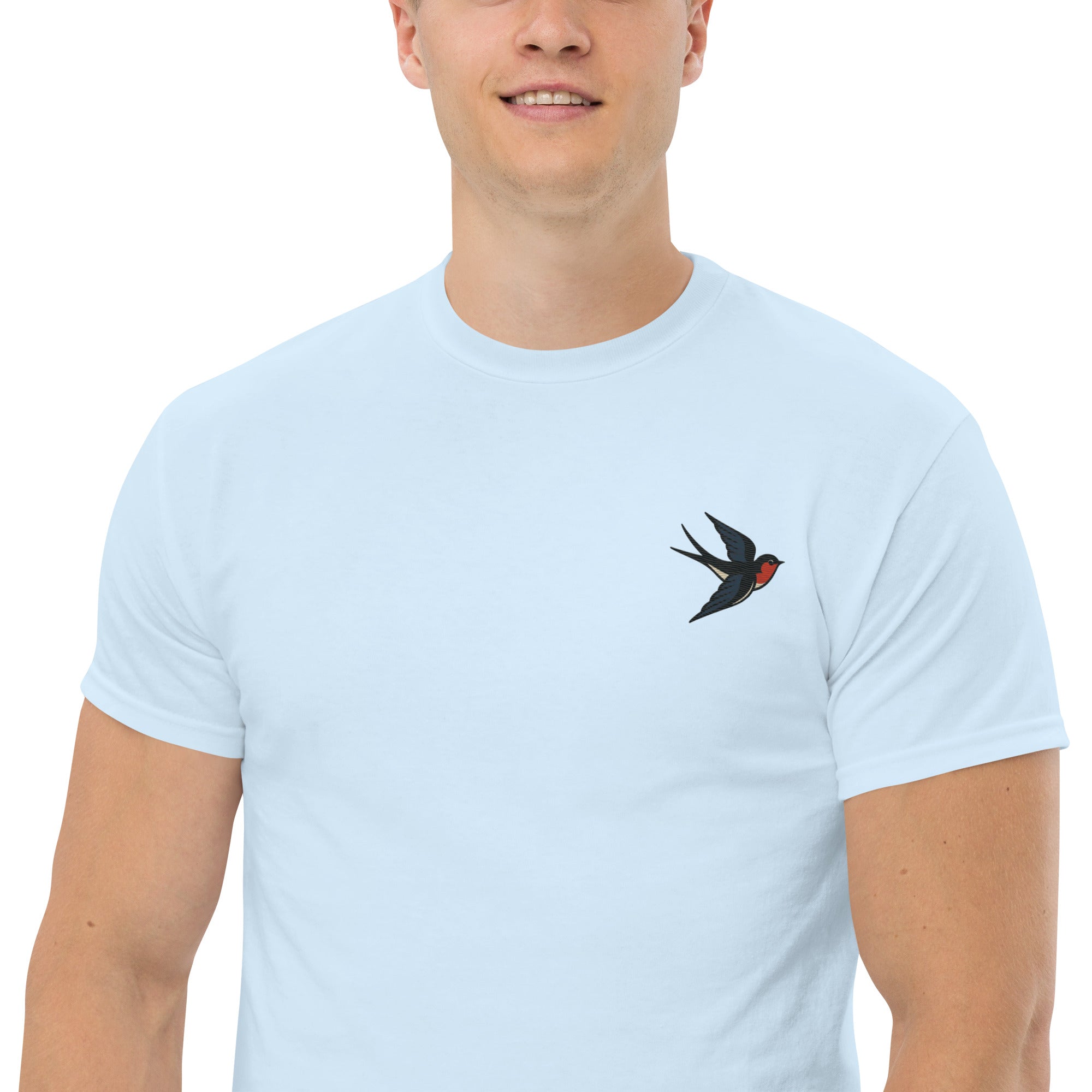 Ricamo Personalizzato - T-Shirt Unisex Ricamata 100% Cotone – Confortevole – Design Rondine-Biiply