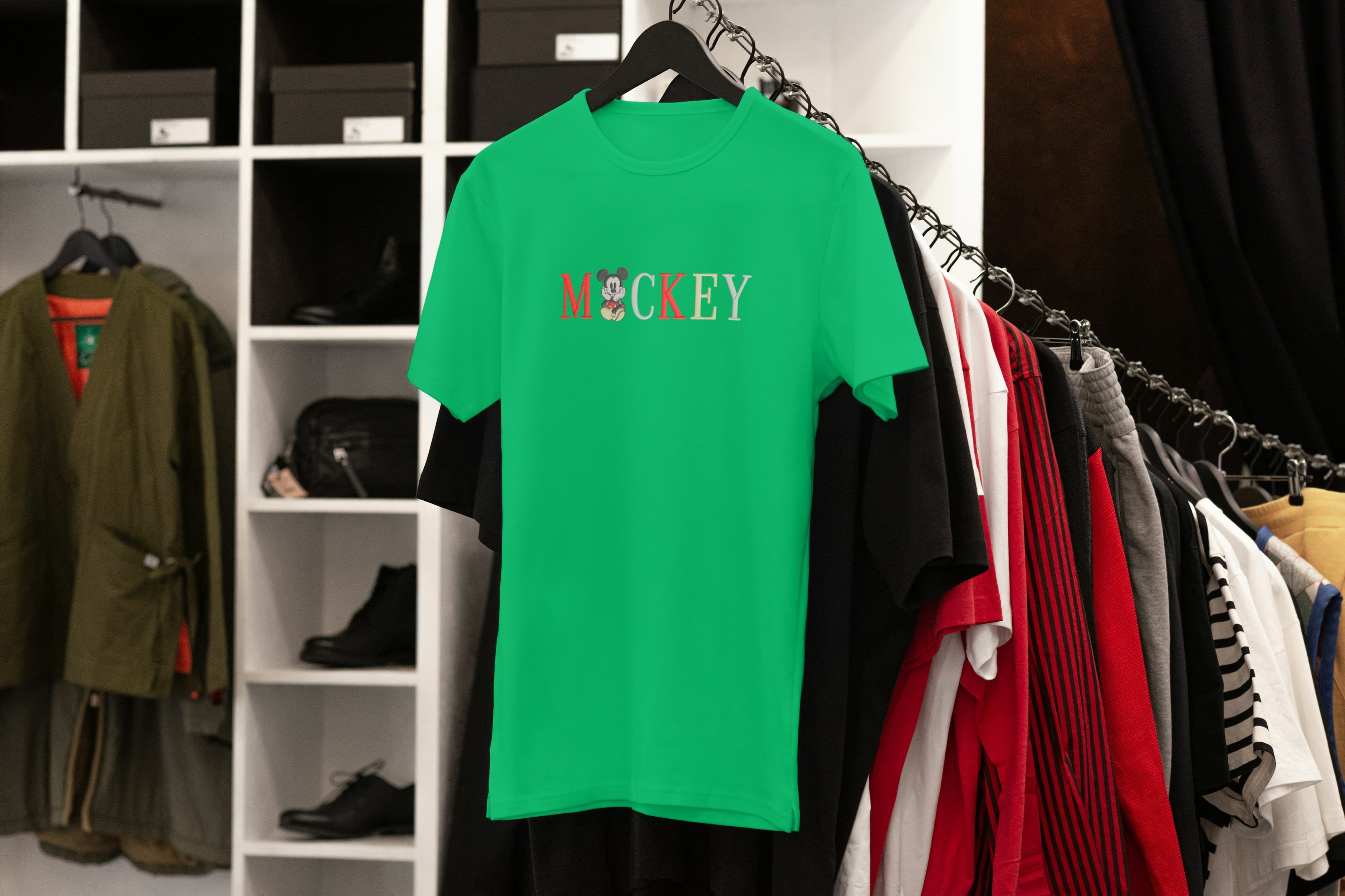 Ricamo Personalizzato - T-Shirt Unisex Ricamata 100% Cotone – Confortevole – Design Scritta Mickey-Biiply