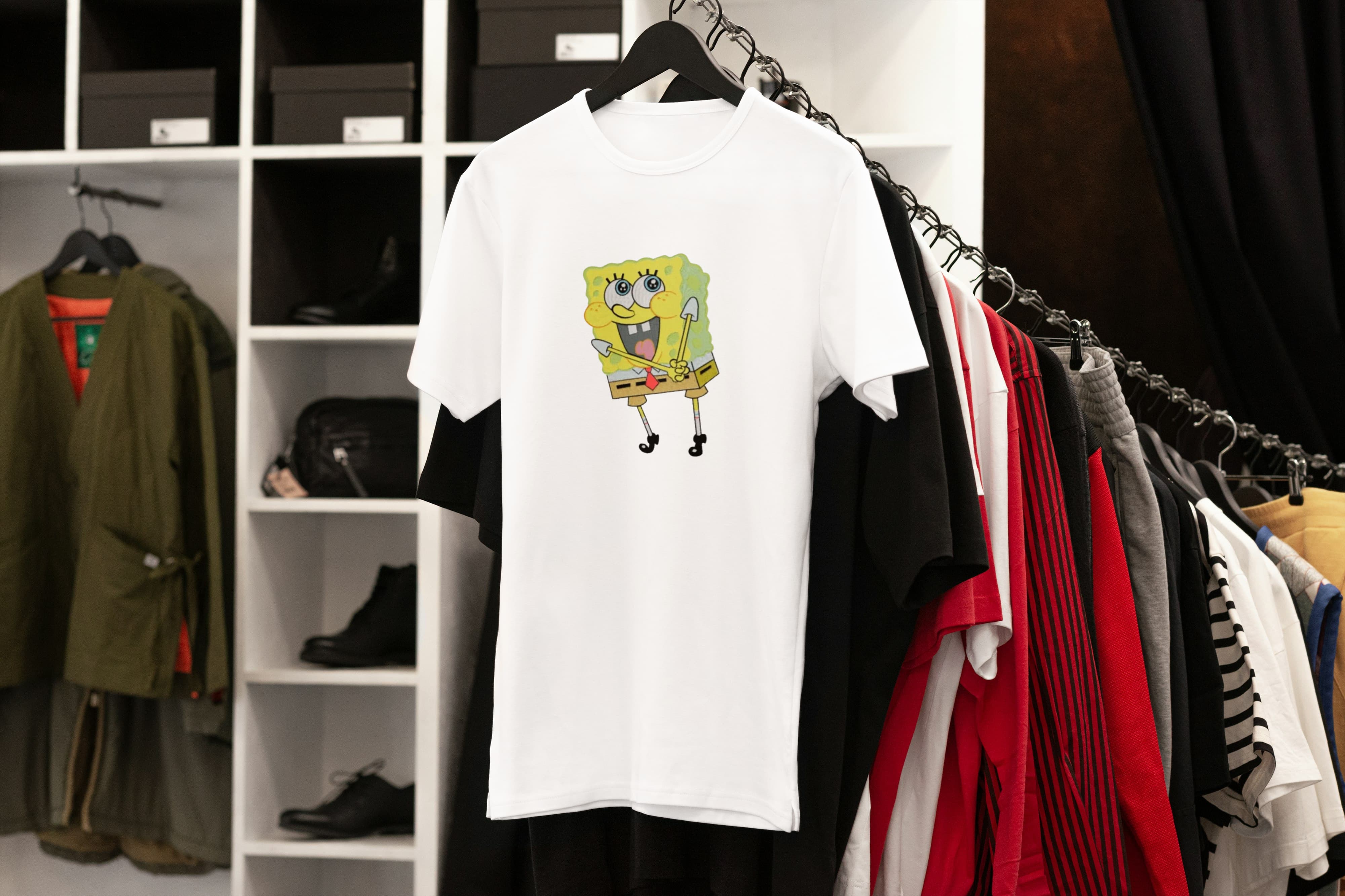 Ricamo Personalizzato - T-Shirt Unisex Ricamata 100% Cotone – Confortevole – Design Spongebob-Biiply
