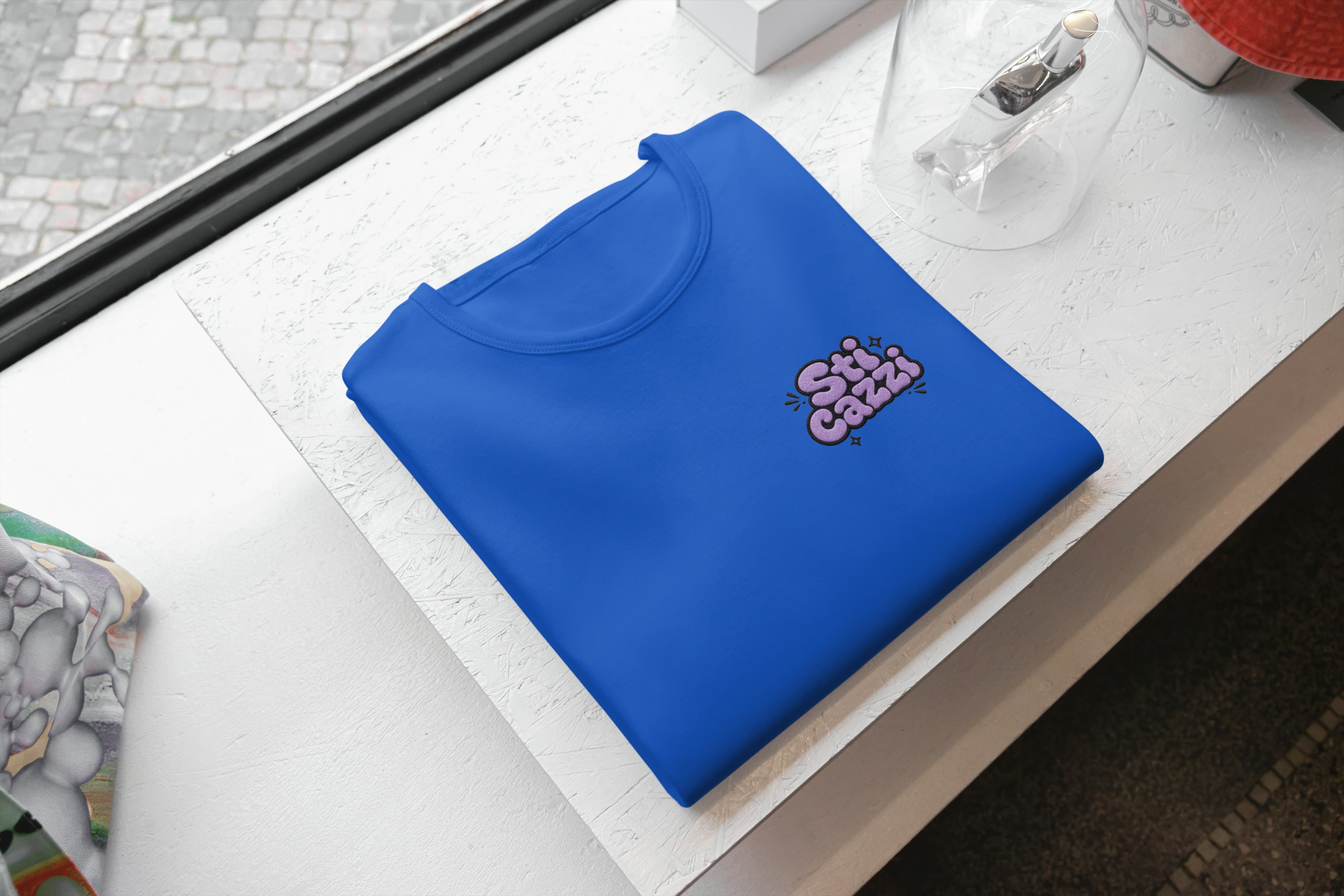 Ricamo Personalizzato - T-Shirt Unisex Ricamata 100% Cotone – Confortevole – Design Sti Cazzi-Biiply