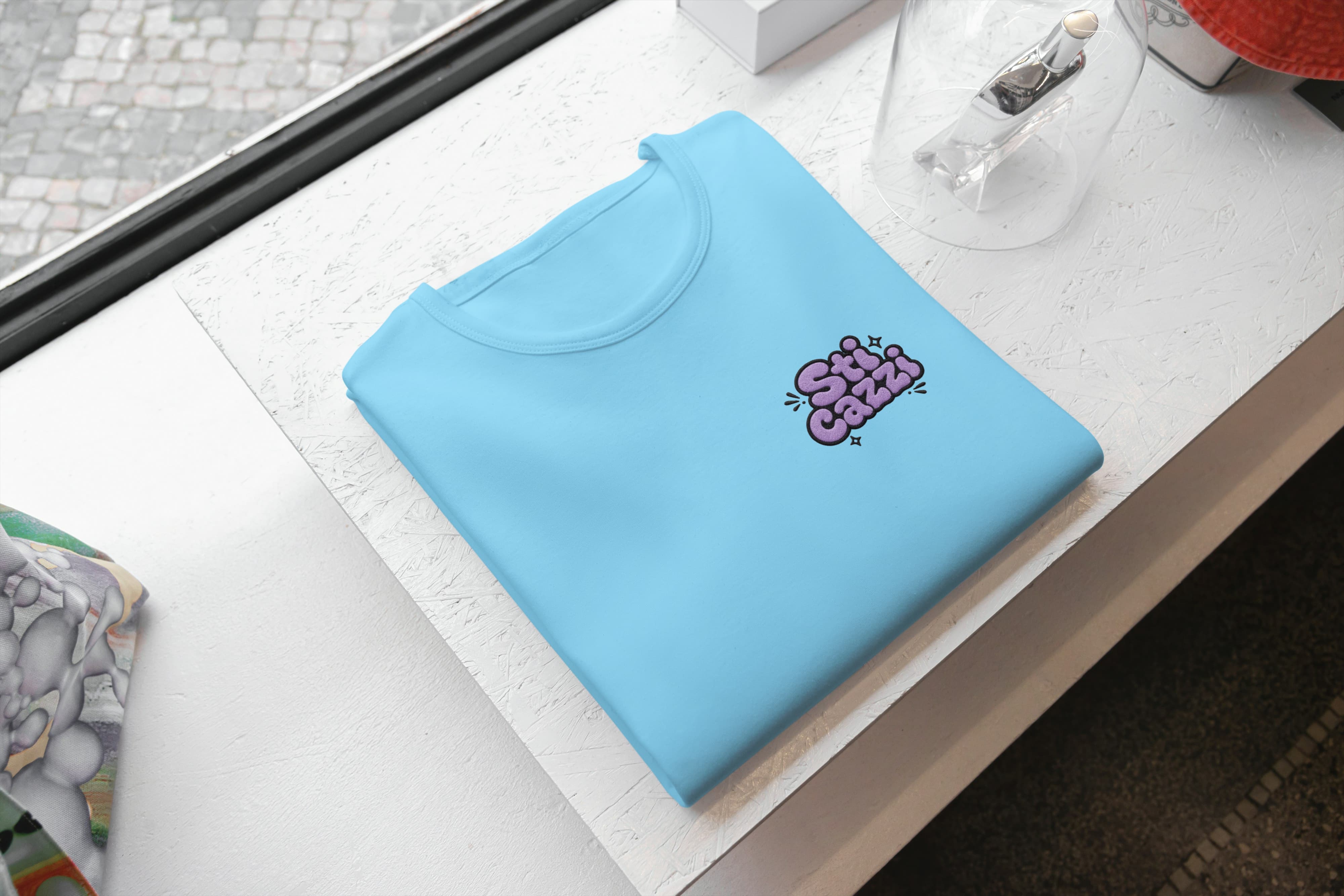 Ricamo Personalizzato - T-Shirt Unisex Ricamata 100% Cotone – Confortevole – Design Sti Cazzi-Biiply