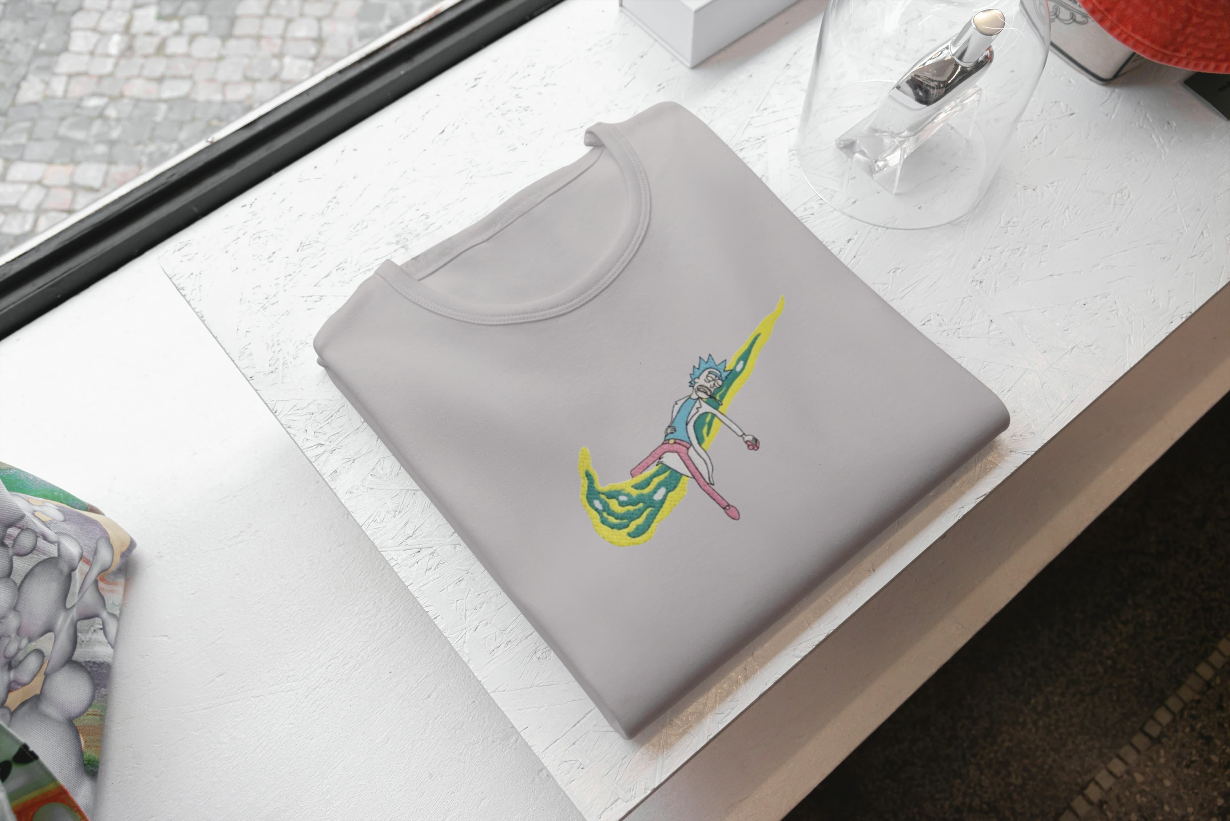 Ricamo Personalizzato - T-Shirt Unisex Ricamata 100% Cotone – Confortevole – Design Swoosh Rik-Biiply