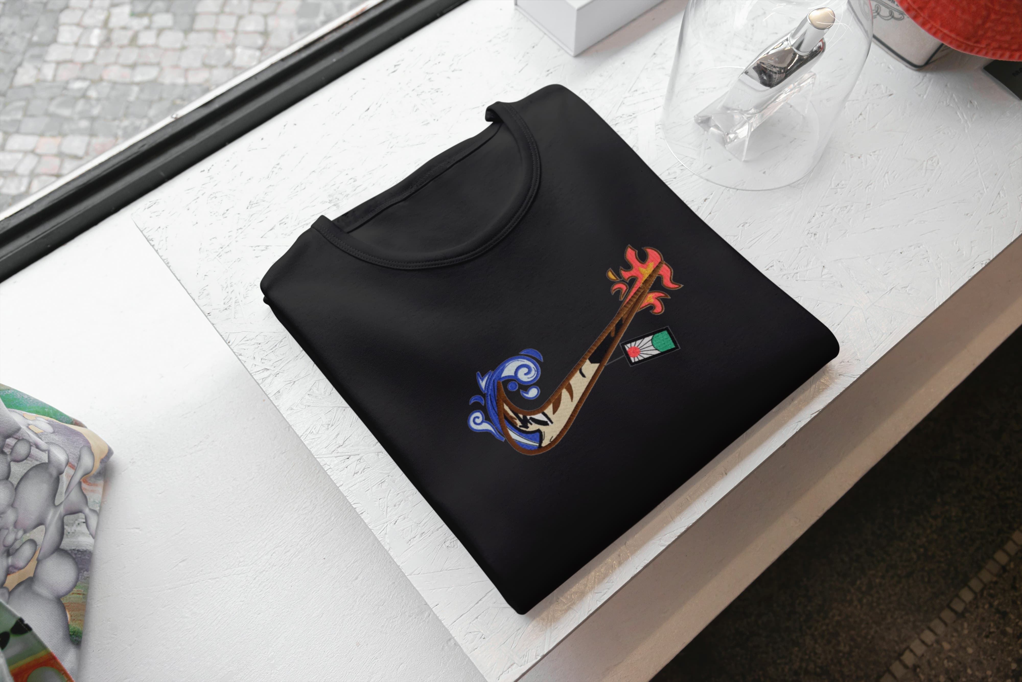 Ricamo Personalizzato - T-Shirt Unisex Ricamata 100% Cotone – Confortevole – Design Swoosh Tangiro-Biiply