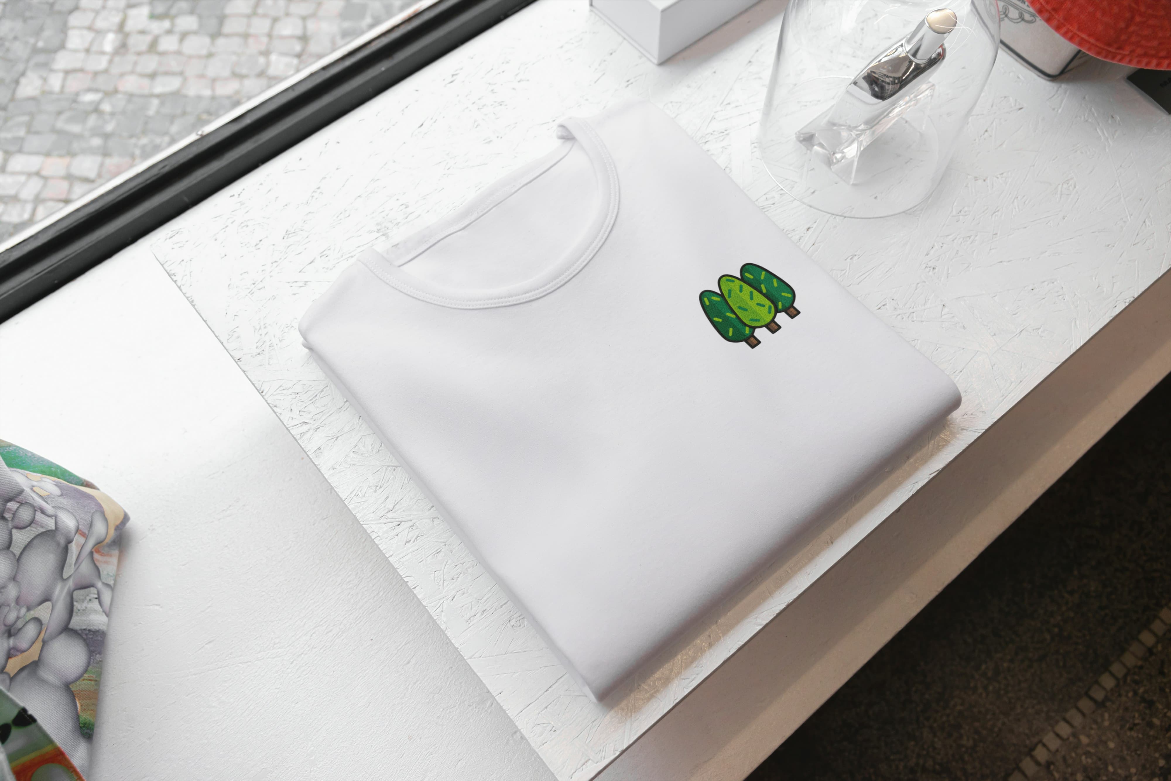 T-Shirt Unisex Ricamata 100% Cotone – Confortevole – Design Alberelli-Biiply