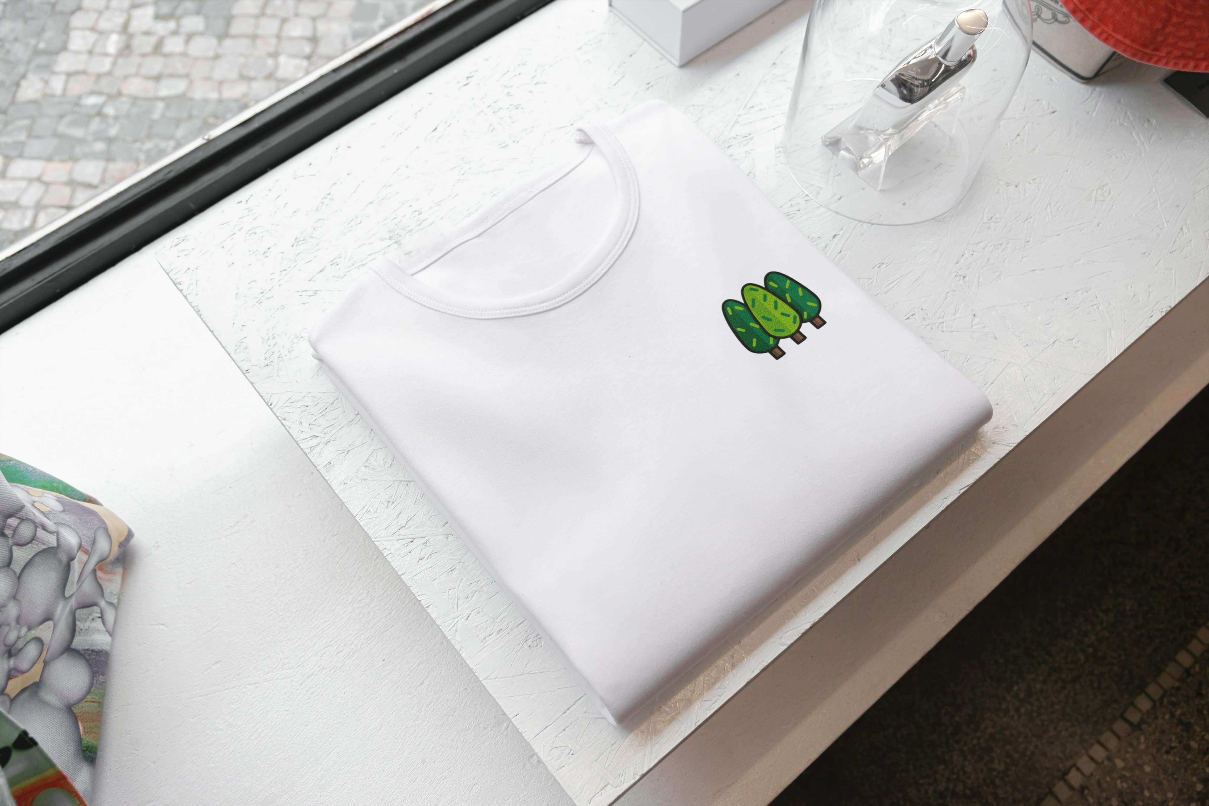 T-Shirt Unisex Ricamata 100% Cotone – Confortevole – Design Alberelli-Biiply