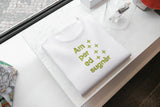 Camiseta Unisex Bordada 100% Algodón – Cómoda – Diseño Am Per Ed Sugnèr