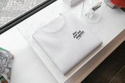 T-Shirt Unisex Ricamata 100% Cotone – Confortevole – Design Am per ed sugnér-Biiply
