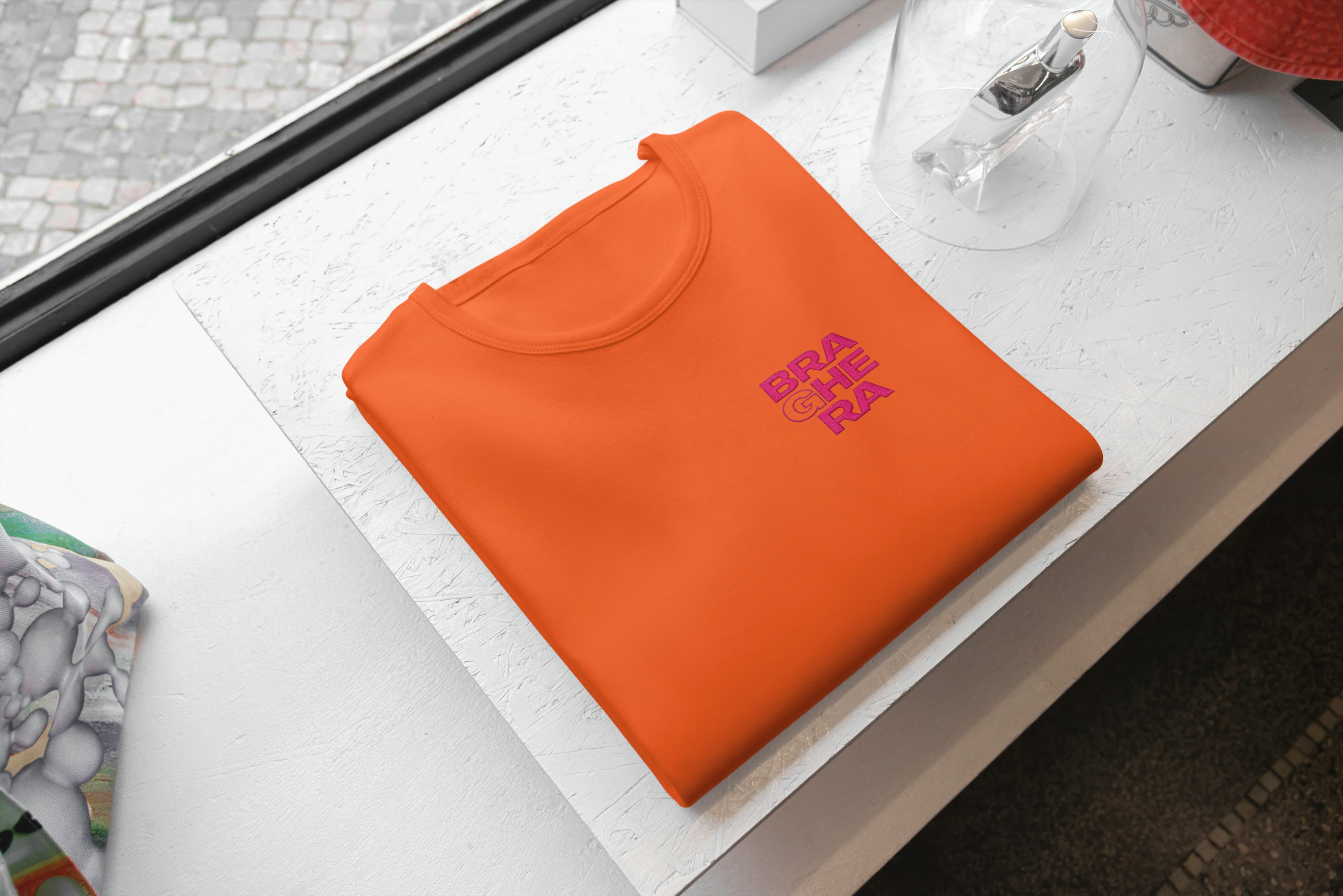 T-Shirt Unisex Ricamata 100% Cotone – Confortevole – Design Braghera-Biiply