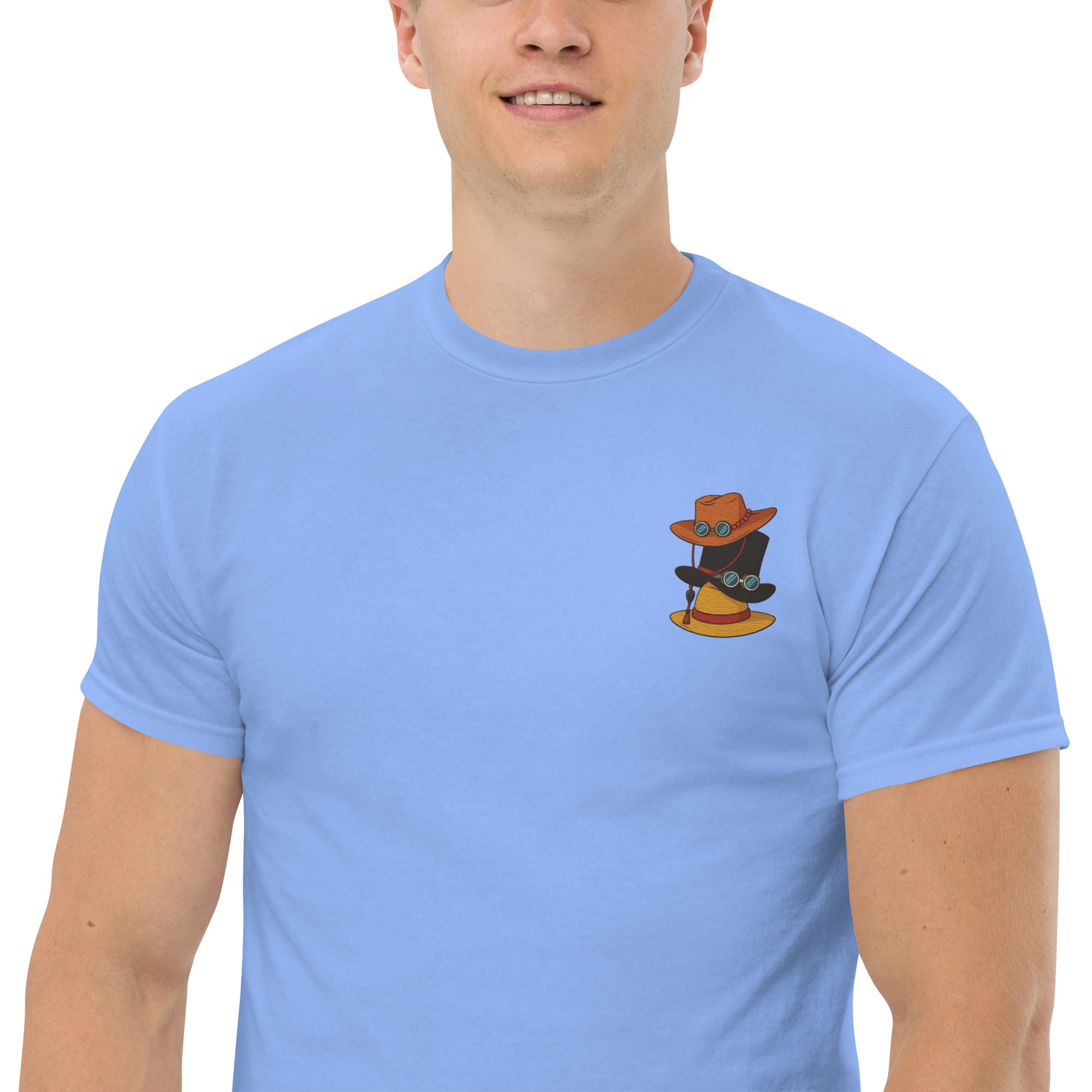 T-Shirt Unisex Ricamata 100% Cotone – Confortevole – Design Cappelli dei Pirati-Biiply