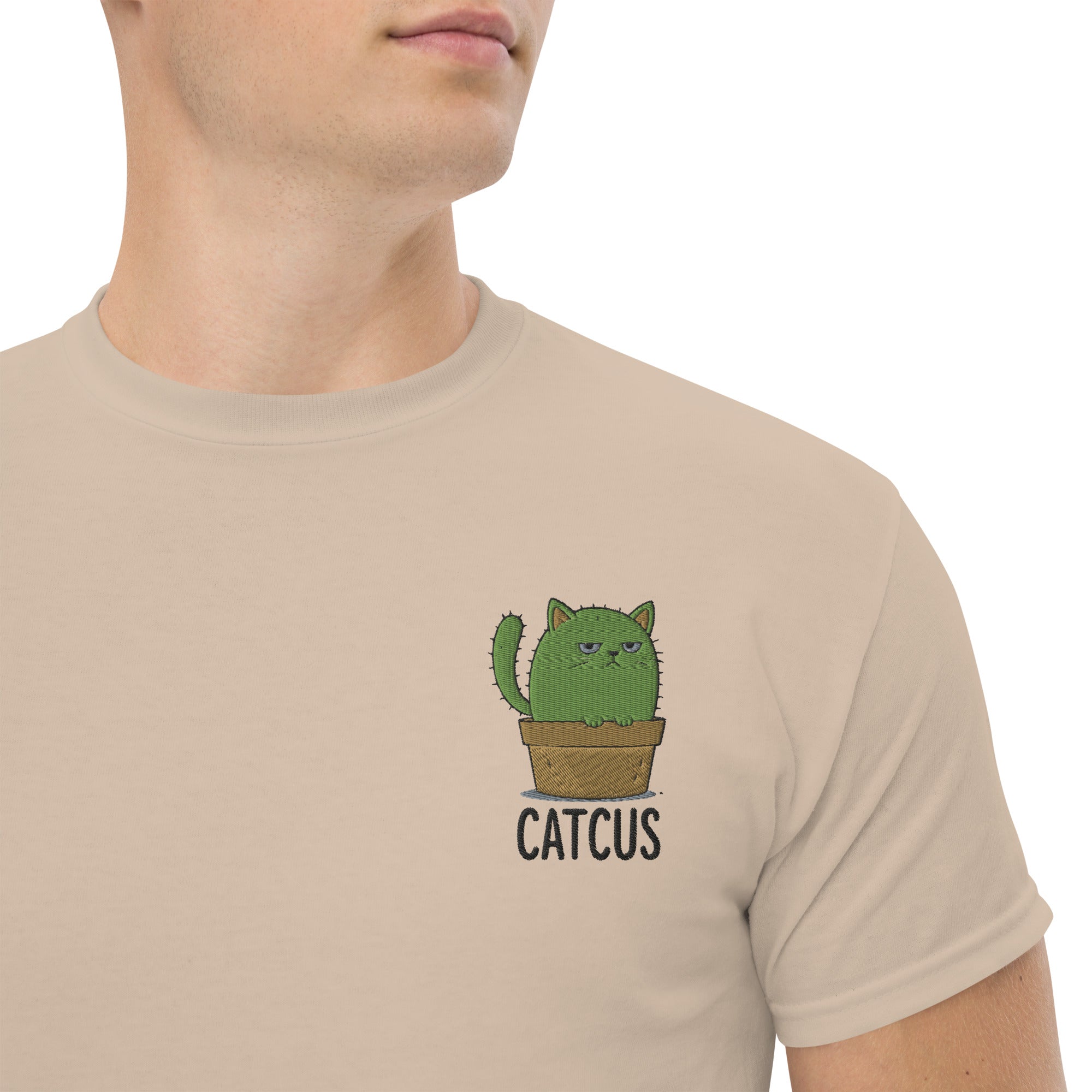T-Shirt Unisex Ricamata 100% Cotone – Confortevole – Design Catcus-Biiply