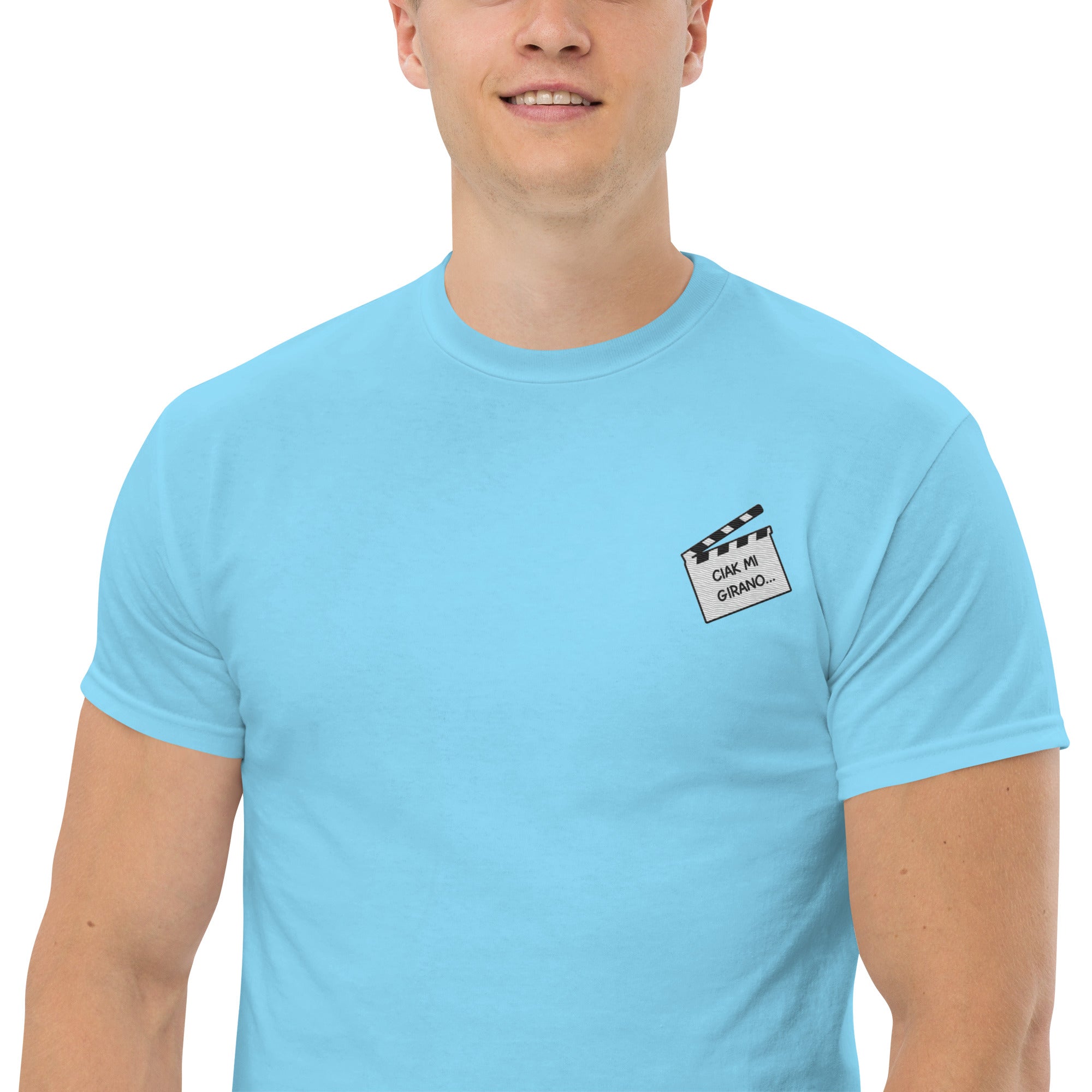 T-Shirt Unisex Ricamata 100% Cotone – Confortevole – Design Ciak mi girano-Biiply