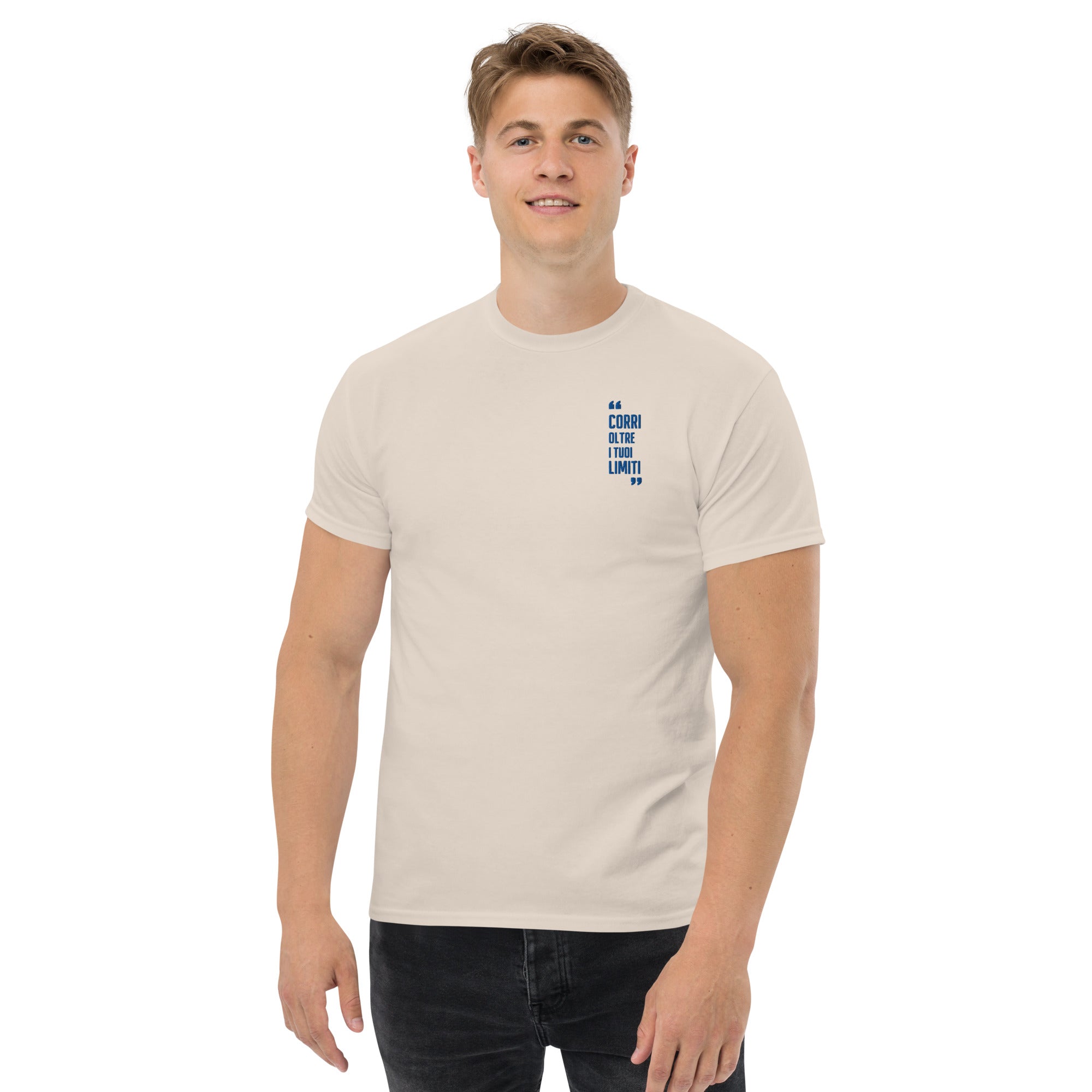 T-Shirt Unisex Ricamata 100% Cotone – Confortevole – Design Corri Oltre-Biiply