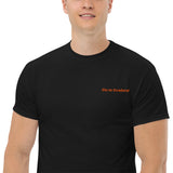 Camiseta unisex bordada 100% algodón – Cómoda – Diseño "Dios te adora"