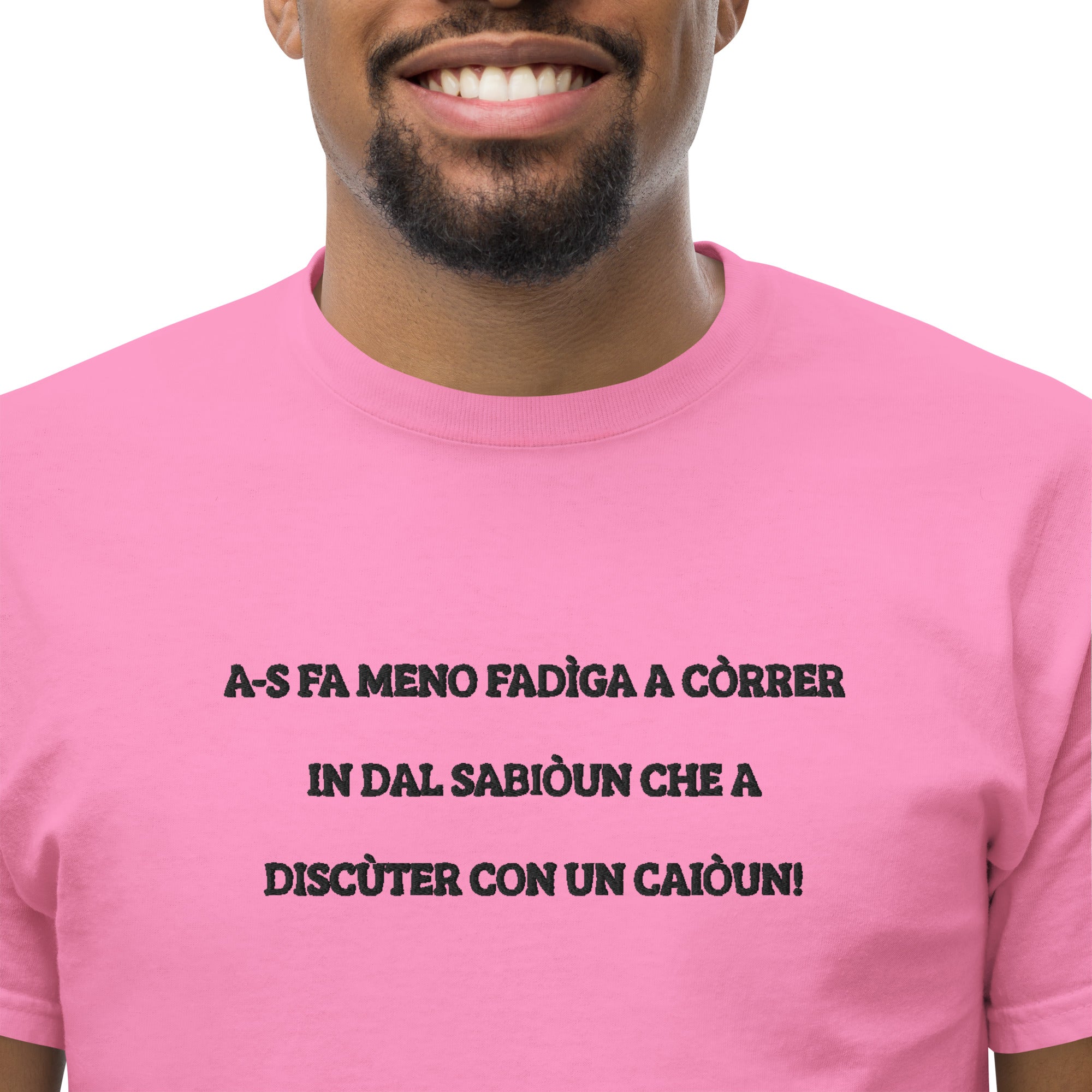 T-Shirt Unisex Ricamata 100% Cotone – Confortevole – Design Discùter Con Un Caiòun!-Biiply