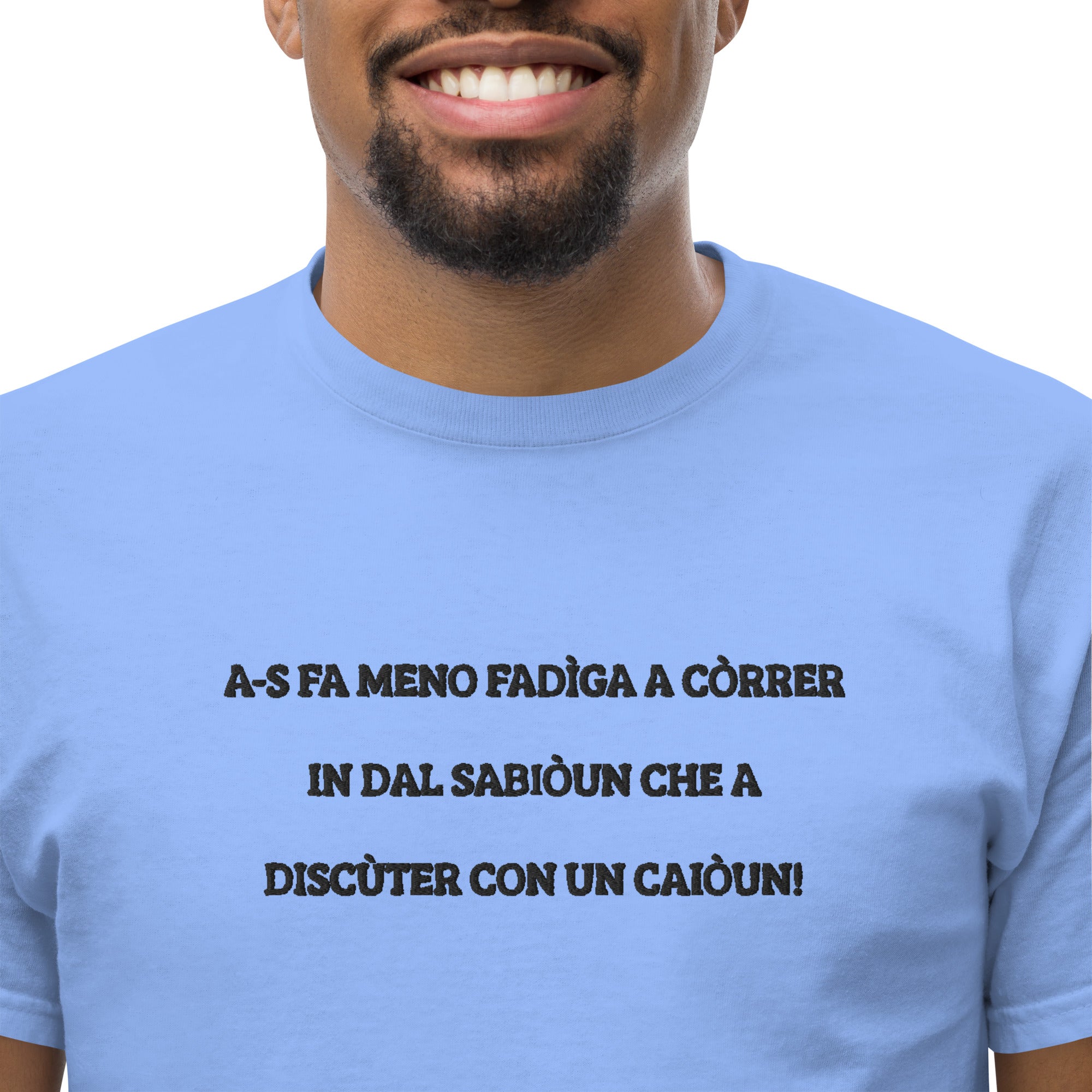 T-Shirt Unisex Ricamata 100% Cotone – Confortevole – Design Discùter Con Un Caiòun!-Biiply