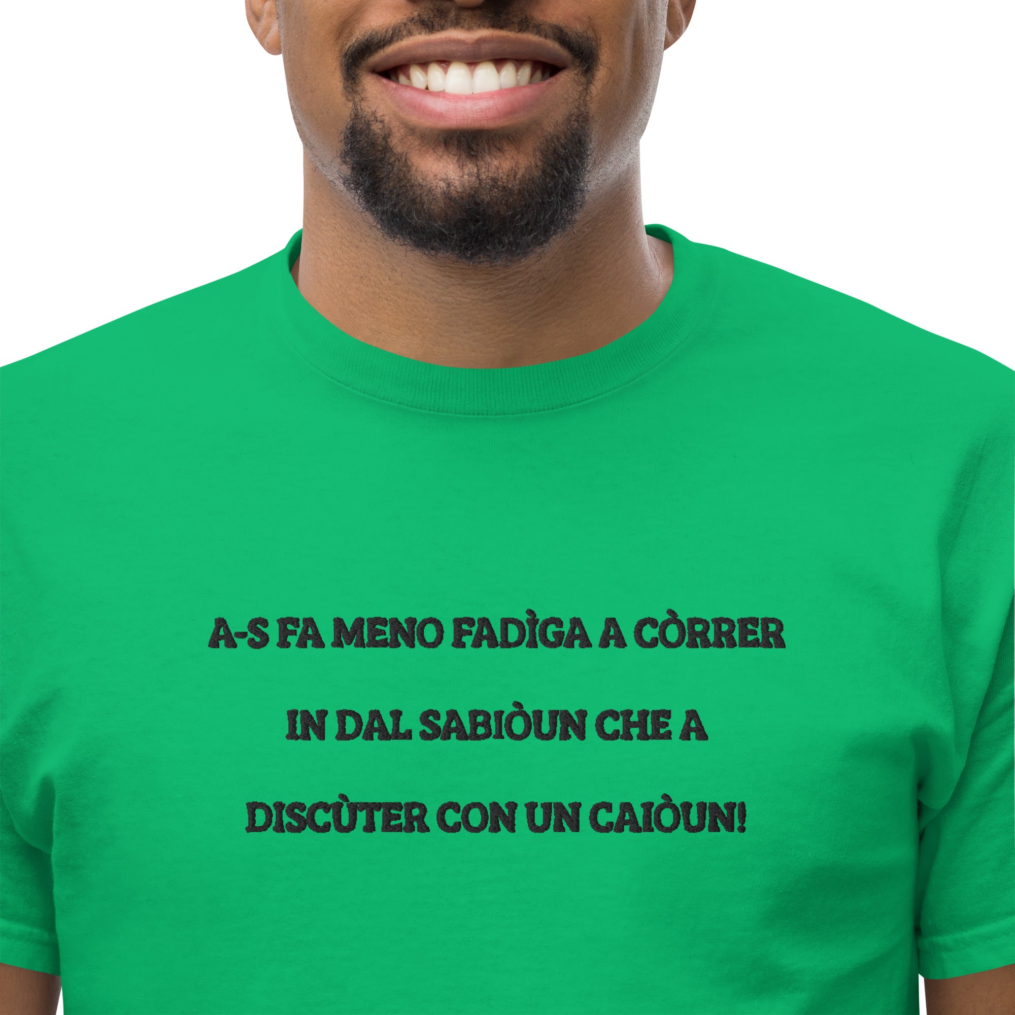 T-Shirt Unisex Ricamata 100% Cotone – Confortevole – Design Discùter Con Un Caiòun!-Biiply