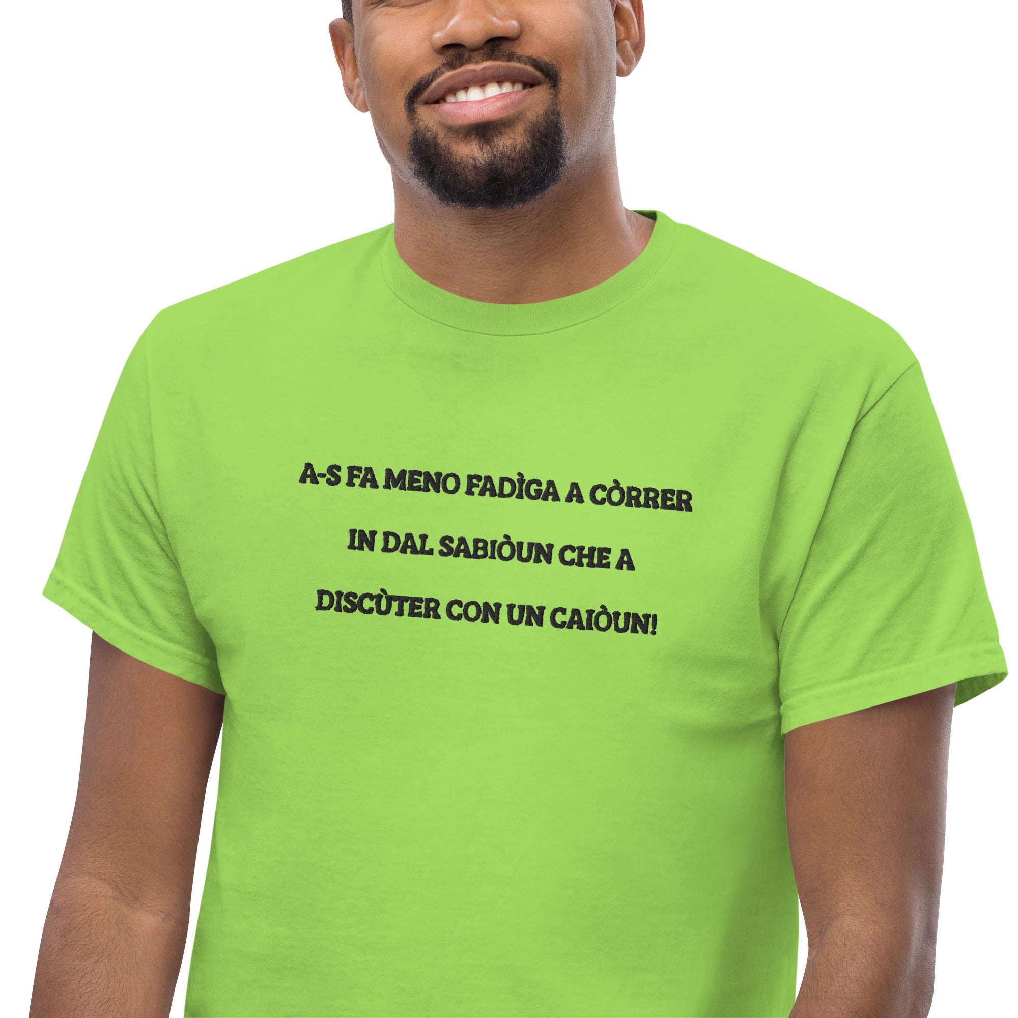 T-Shirt Unisex Ricamata 100% Cotone – Confortevole – Design Discùter Con Un Caiòun!-Biiply