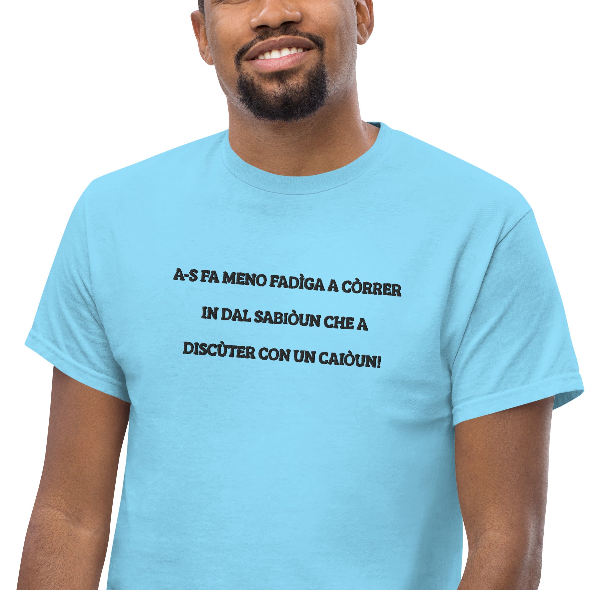 T-Shirt Unisex Ricamata 100% Cotone – Confortevole – Design Discùter Con Un Caiòun!-Biiply