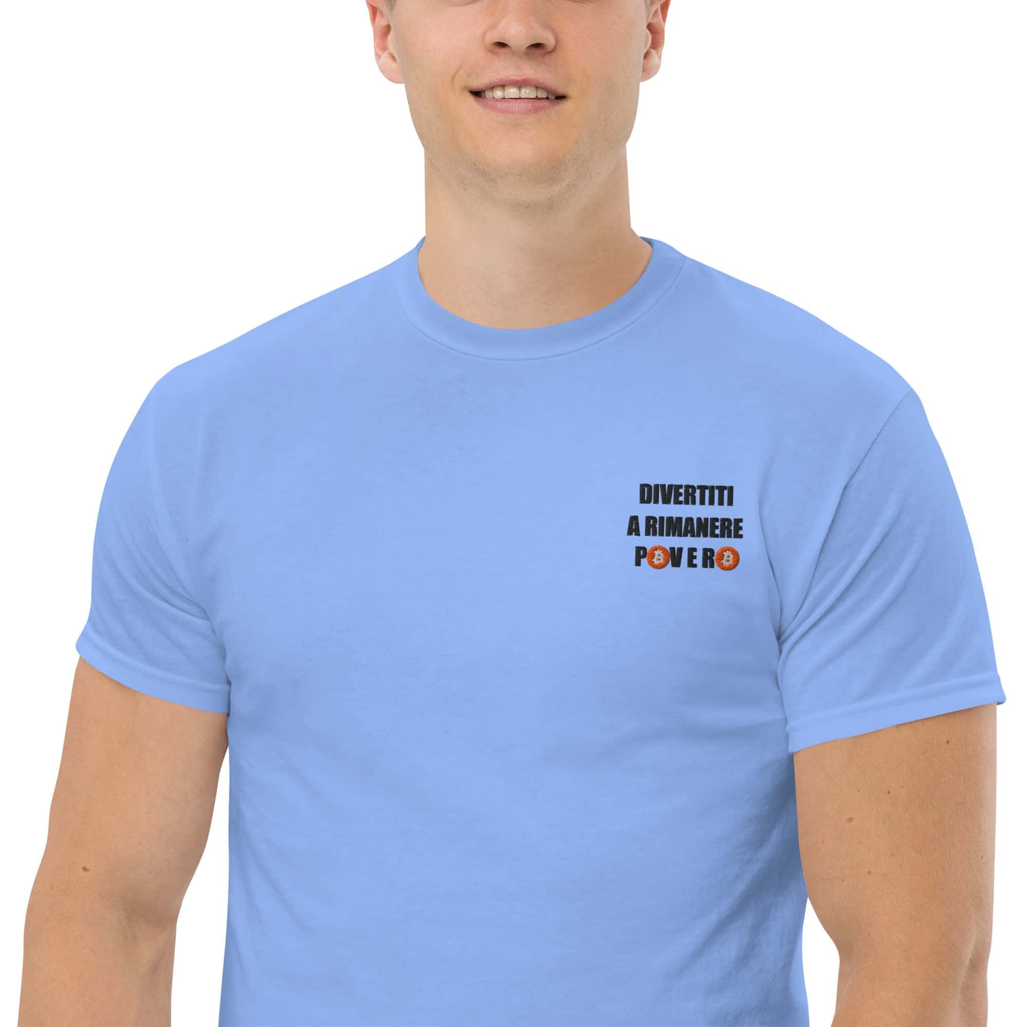 T-Shirt Unisex Ricamata 100% Cotone – Confortevole – Design Divertiti a Rimanere Povero BTC-Biiply