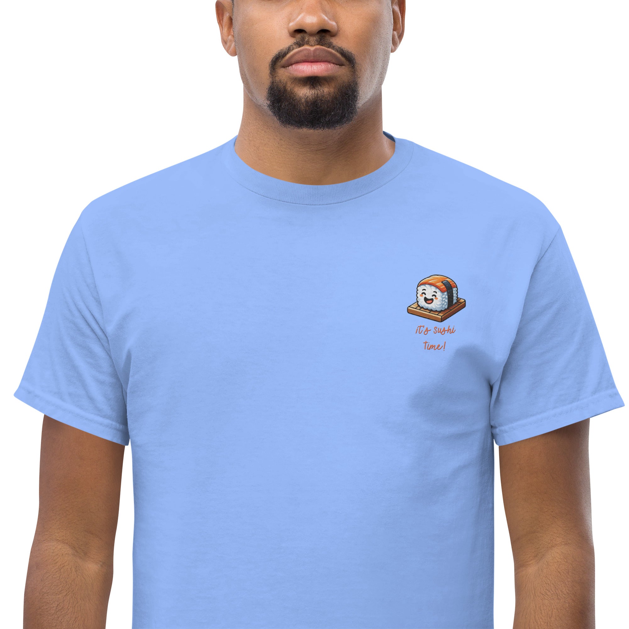 T-Shirt Unisex Ricamata 100% Cotone – Confortevole – Design It's Sushi Time-Biiply