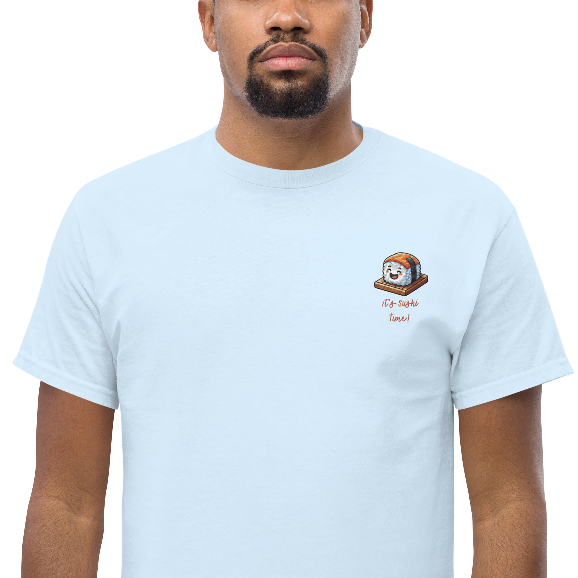 T-Shirt Unisex Ricamata 100% Cotone – Confortevole – Design It's Sushi Time-Biiply