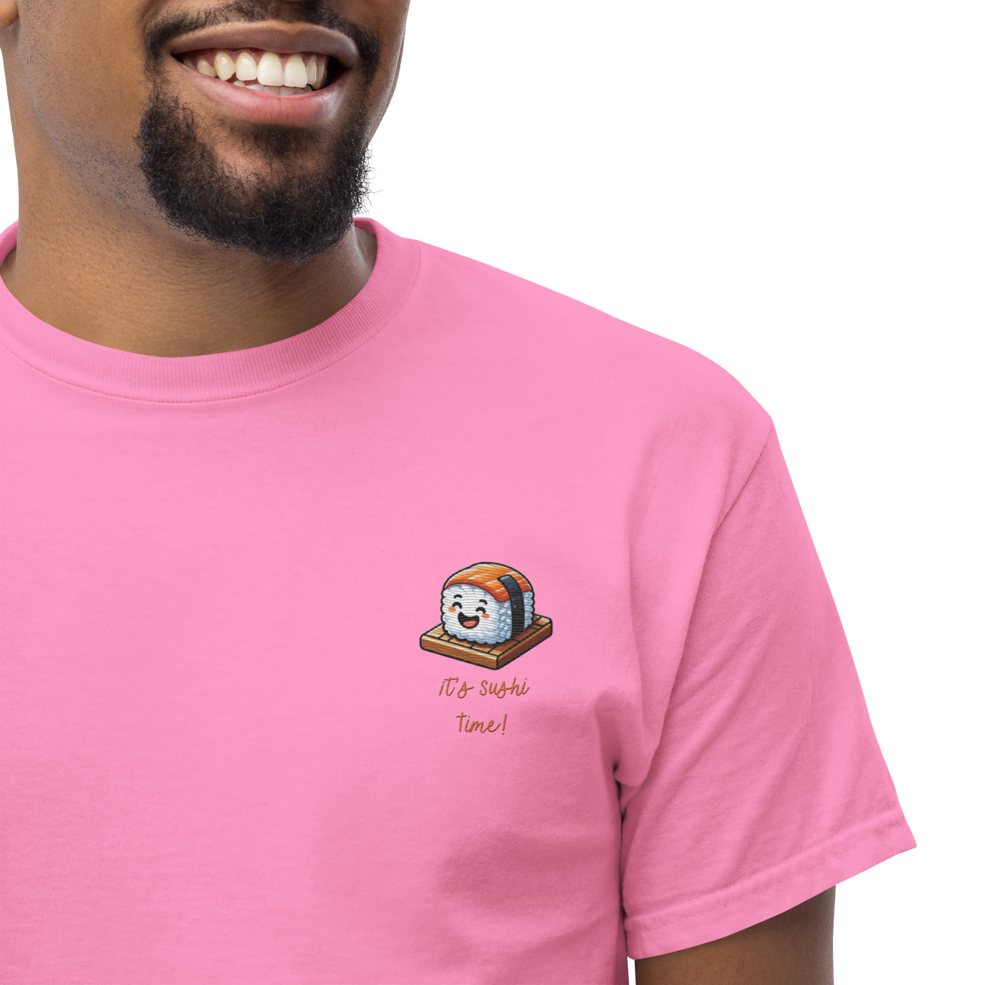 T-Shirt Unisex Ricamata 100% Cotone – Confortevole – Design It's Sushi Time-Biiply