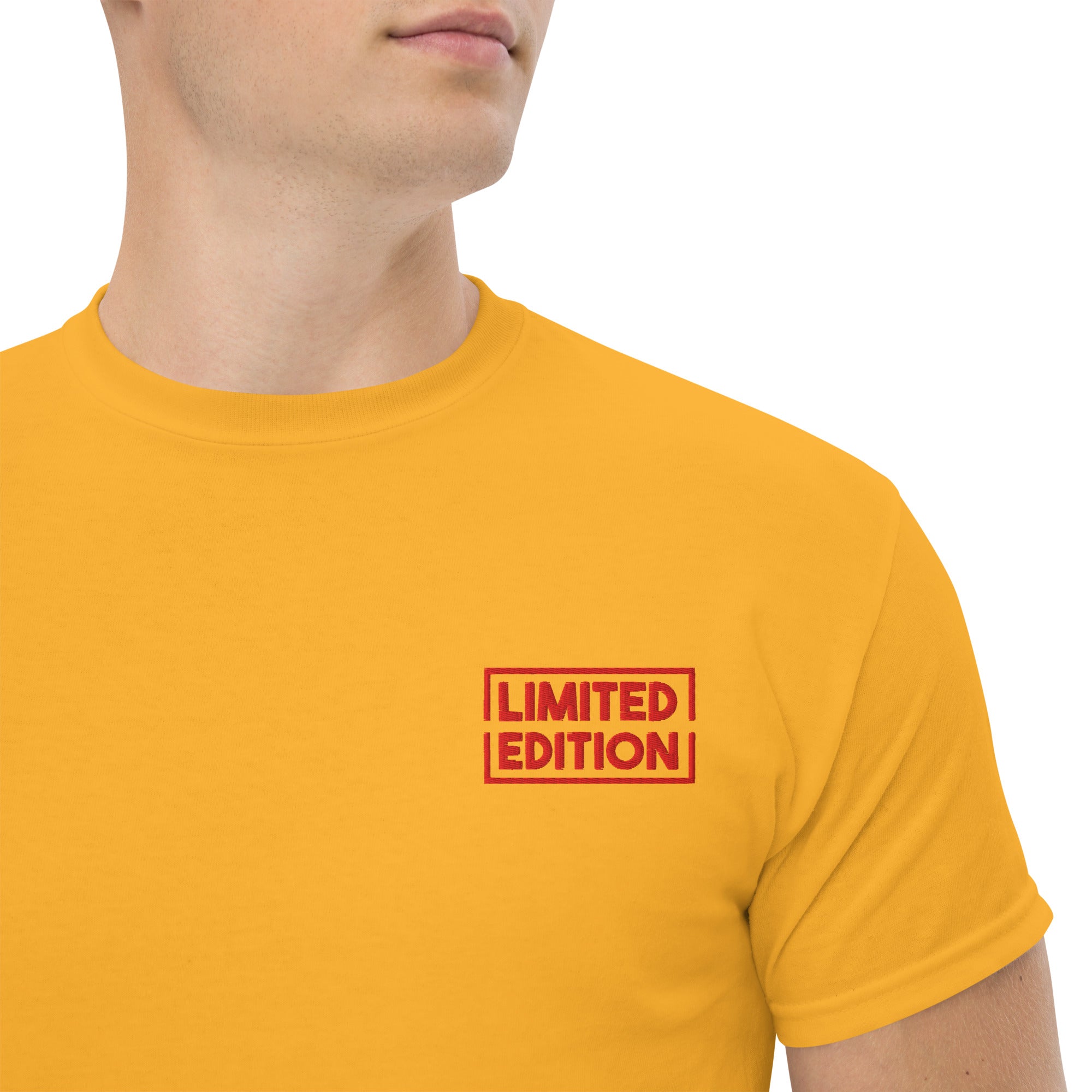 T-Shirt Unisex Ricamata 100% Cotone – Confortevole – Design Limited Edition Minimal-Biiply
