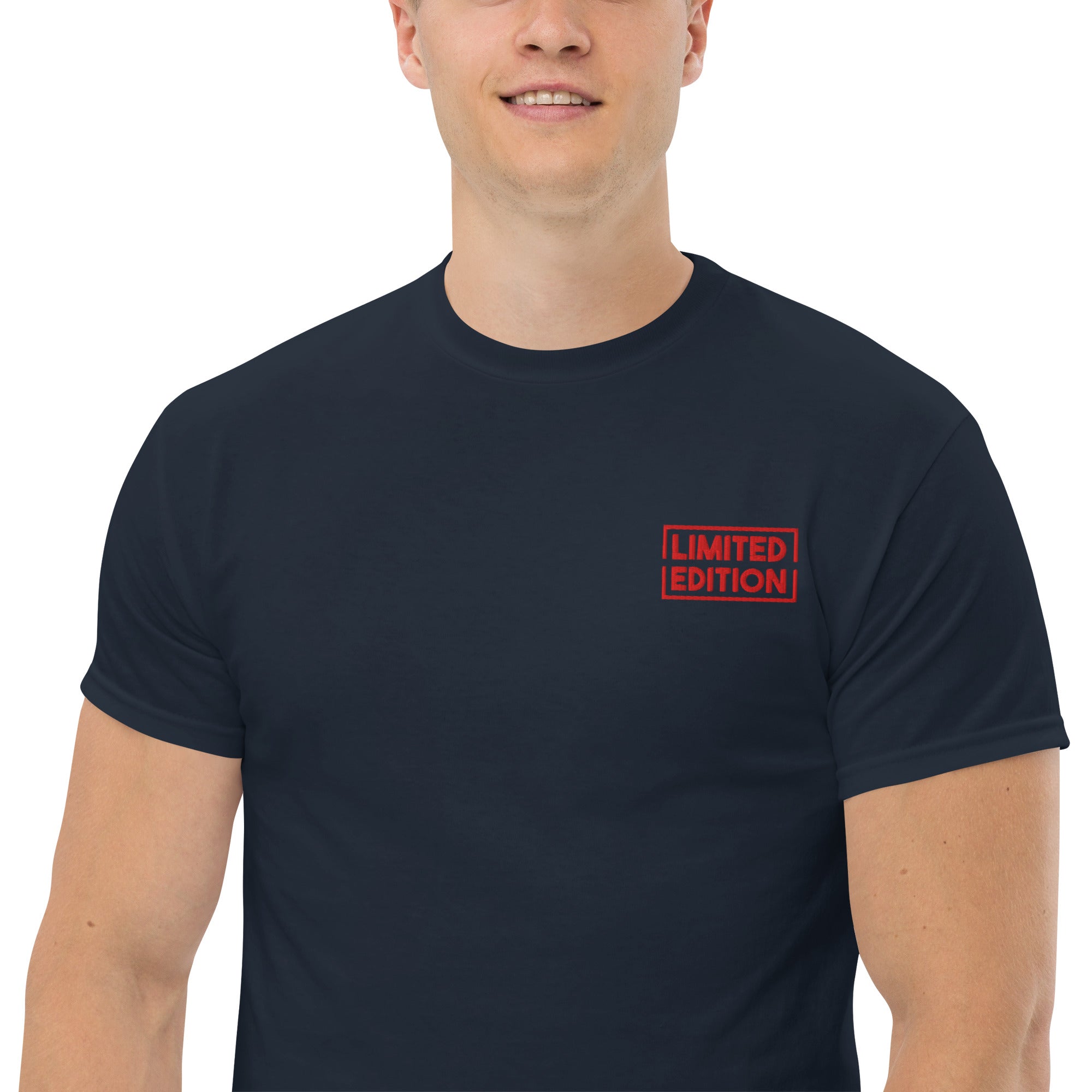 T-Shirt Unisex Ricamata 100% Cotone – Confortevole – Design Limited Edition Minimal-Biiply