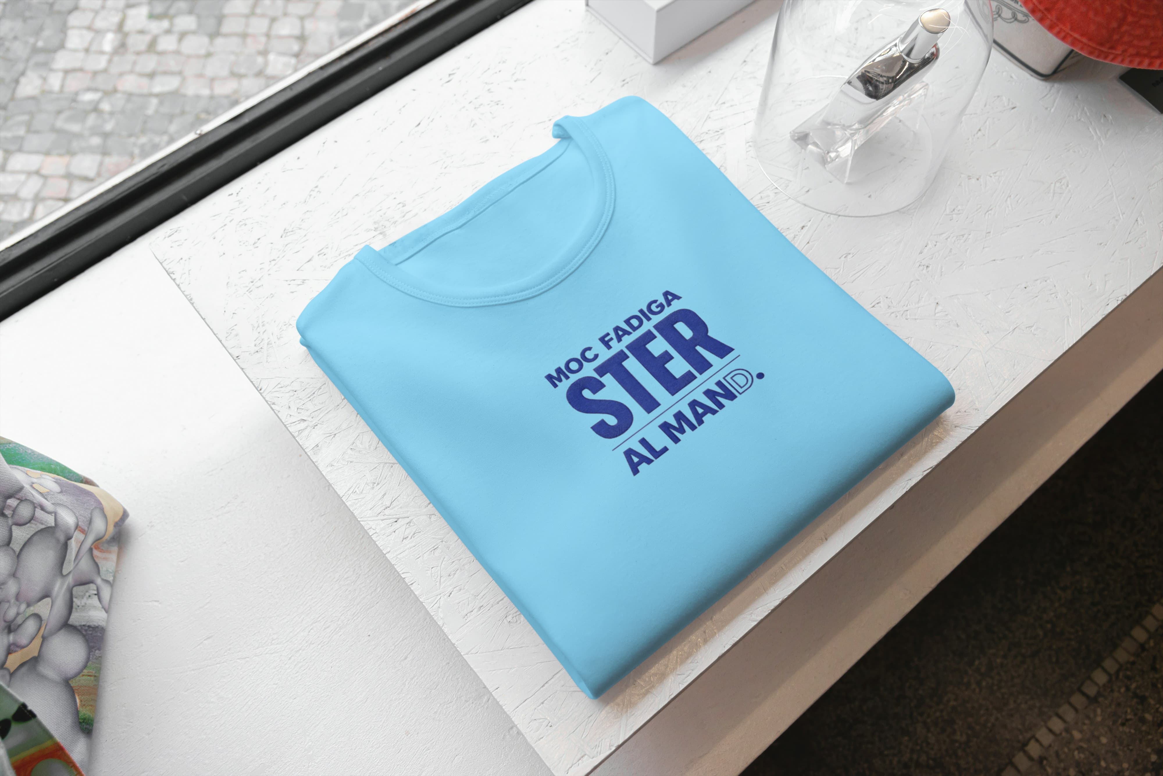 T-Shirt Unisex Ricamata 100% Cotone – Confortevole – Design Moc Fadiga ster al mand-Biiply
