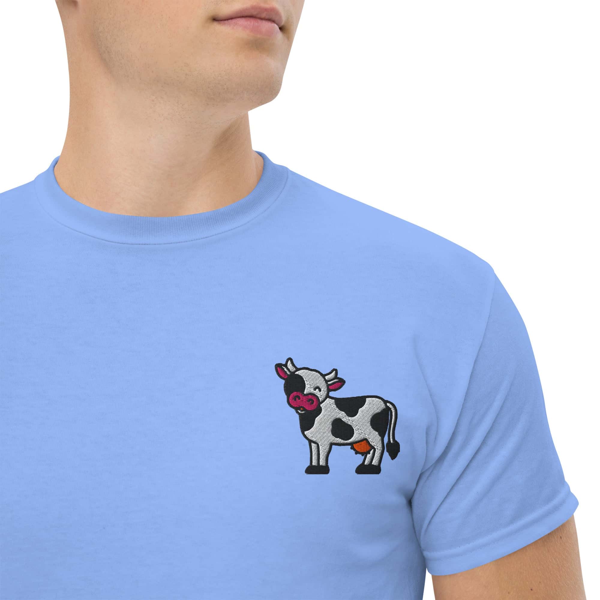 T-Shirt Unisex Ricamata 100% Cotone – Confortevole – Design Mucca-Biiply