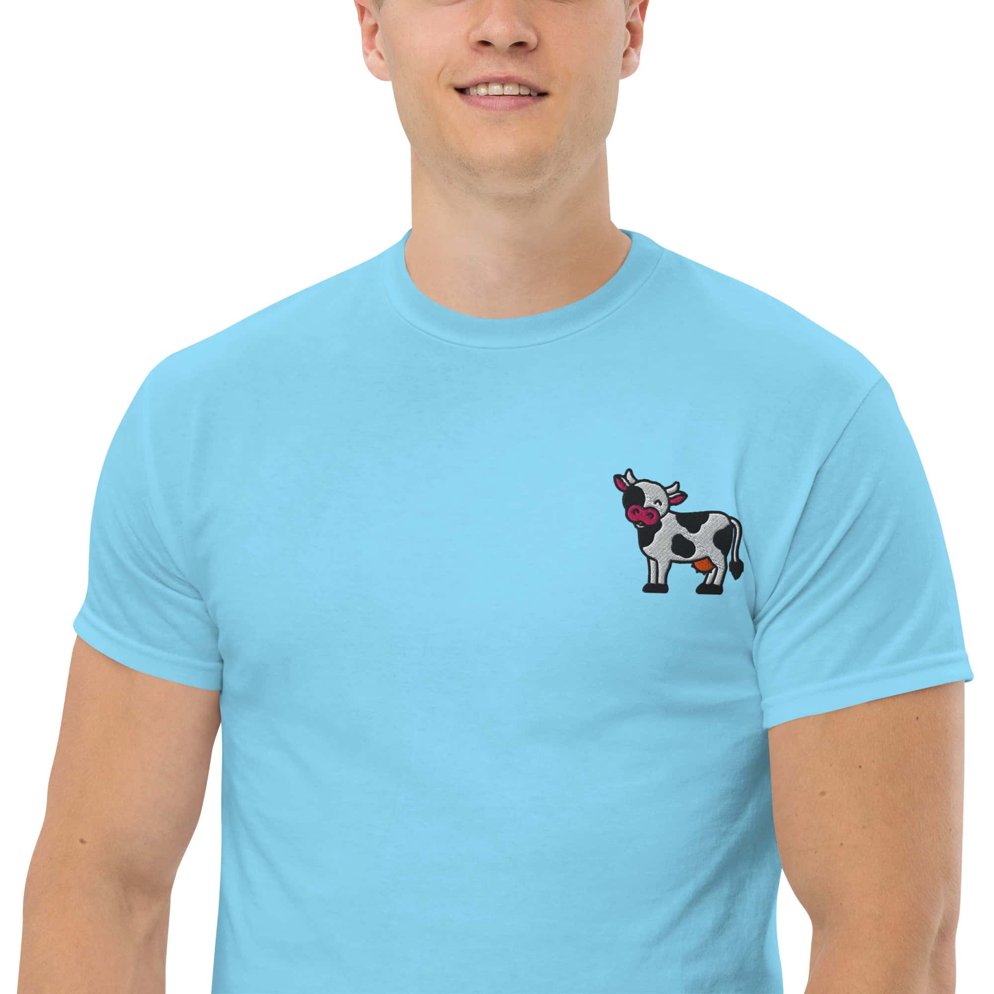T-Shirt Unisex Ricamata 100% Cotone – Confortevole – Design Mucca-Biiply