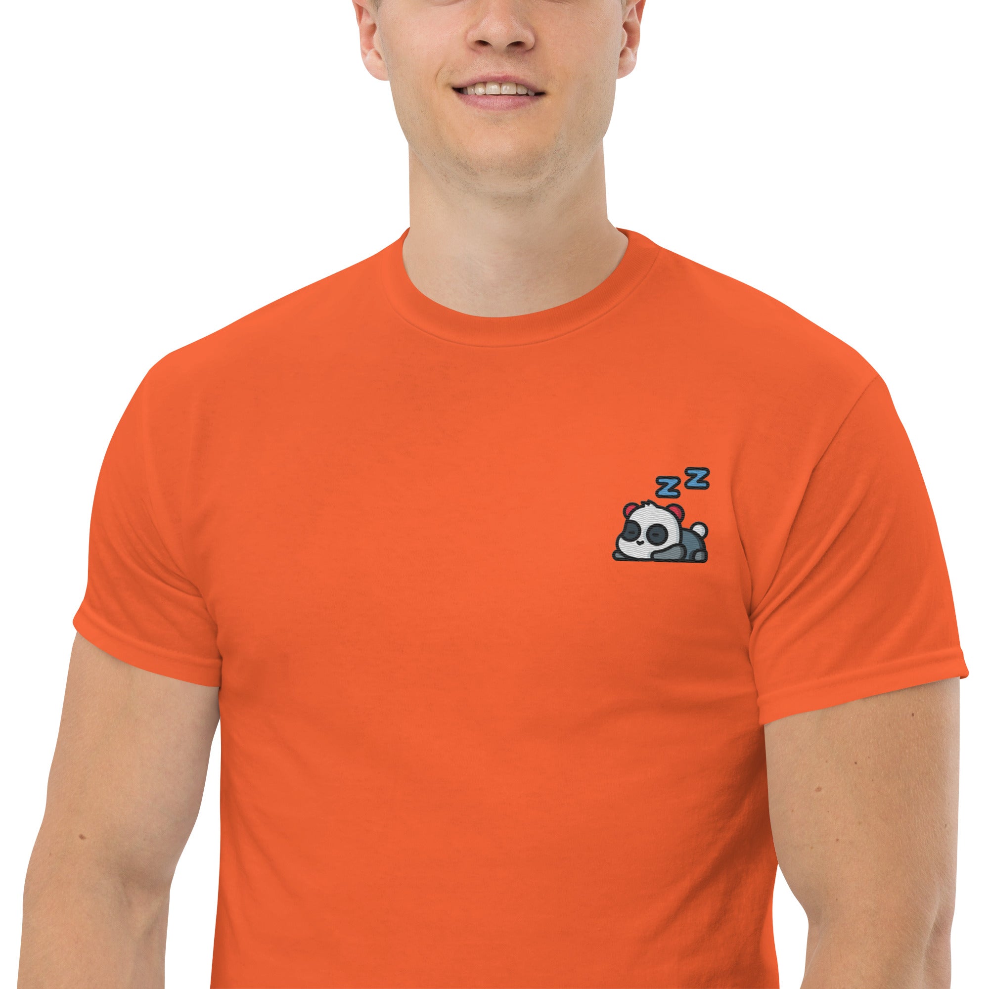 T-Shirt Unisex Ricamata 100% Cotone – Confortevole – Design Panda Dormiglione-Biiply